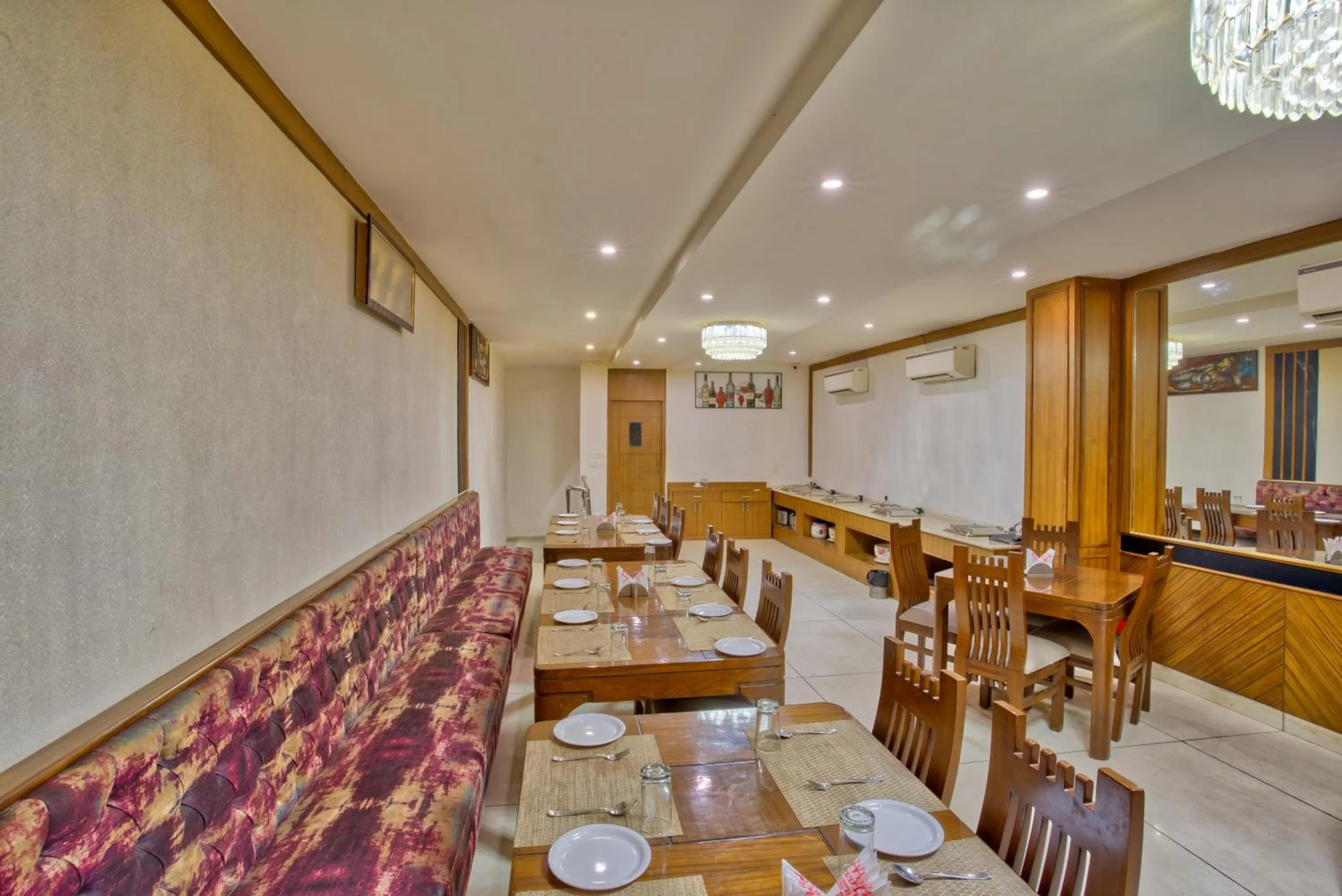 Restaurant/places to eat in Height View Residency