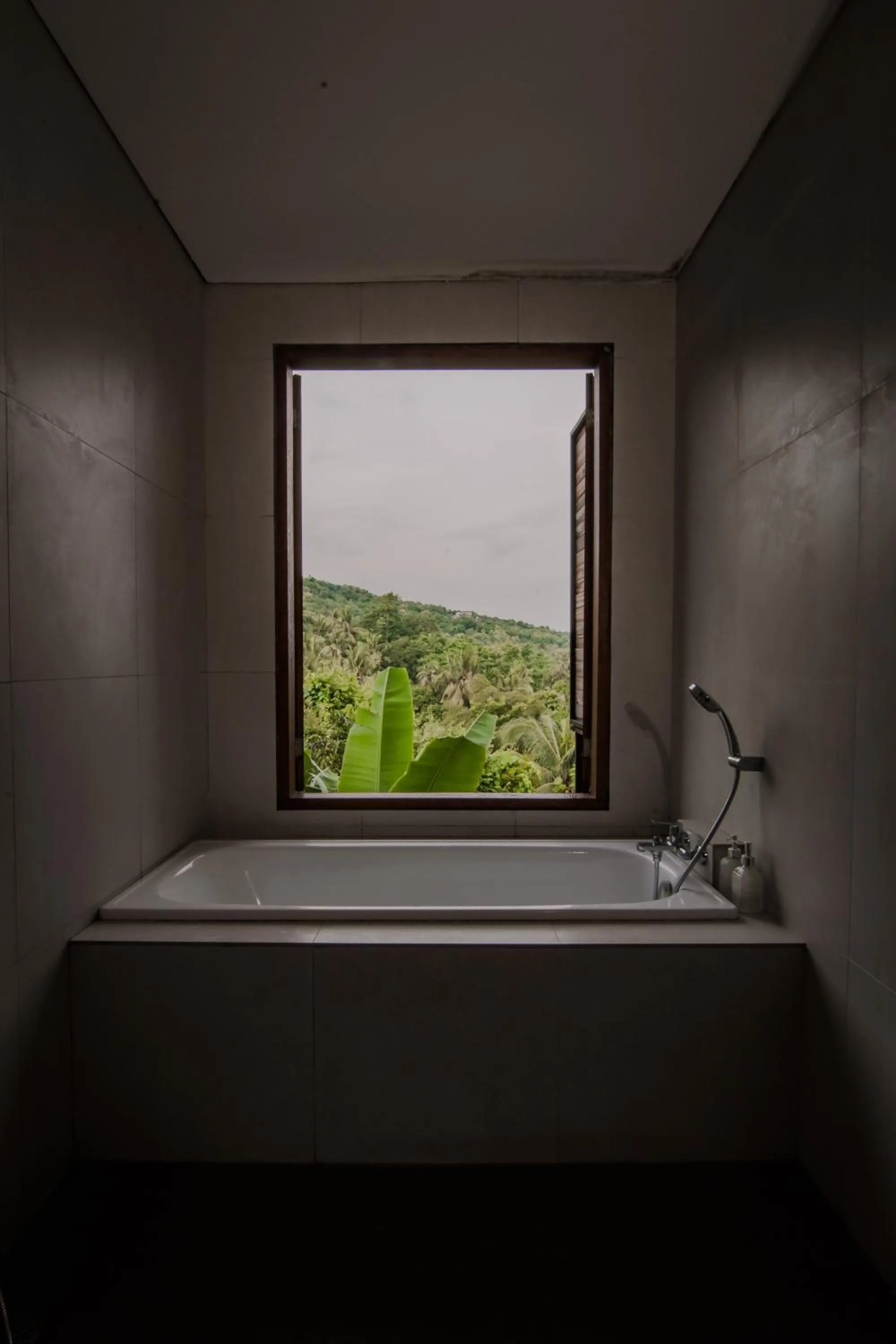Bathroom in Abinawa Hill
