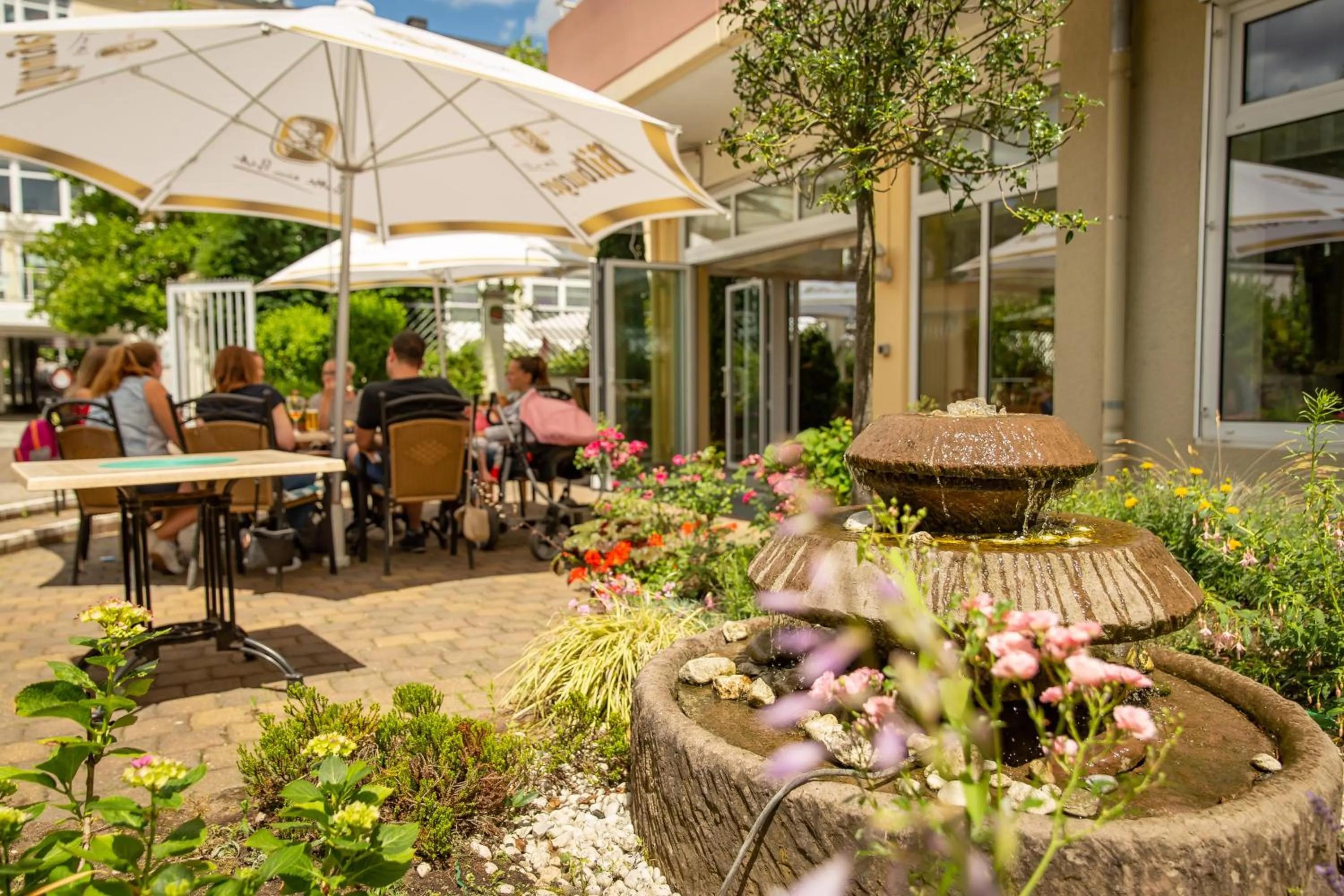 Restaurant/places to eat in Hotel Krupp