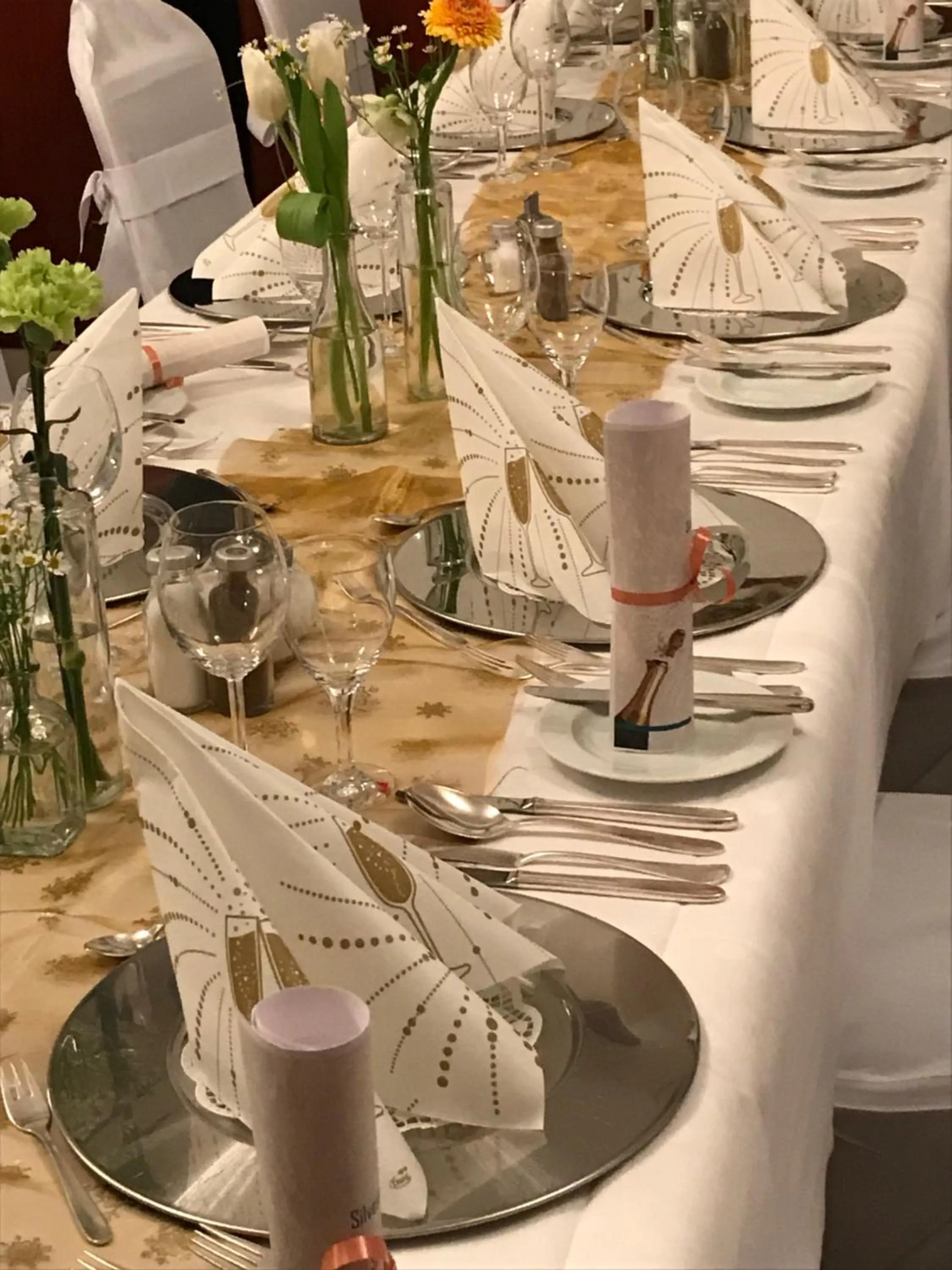 Restaurant/places to eat in Hotel Krupp