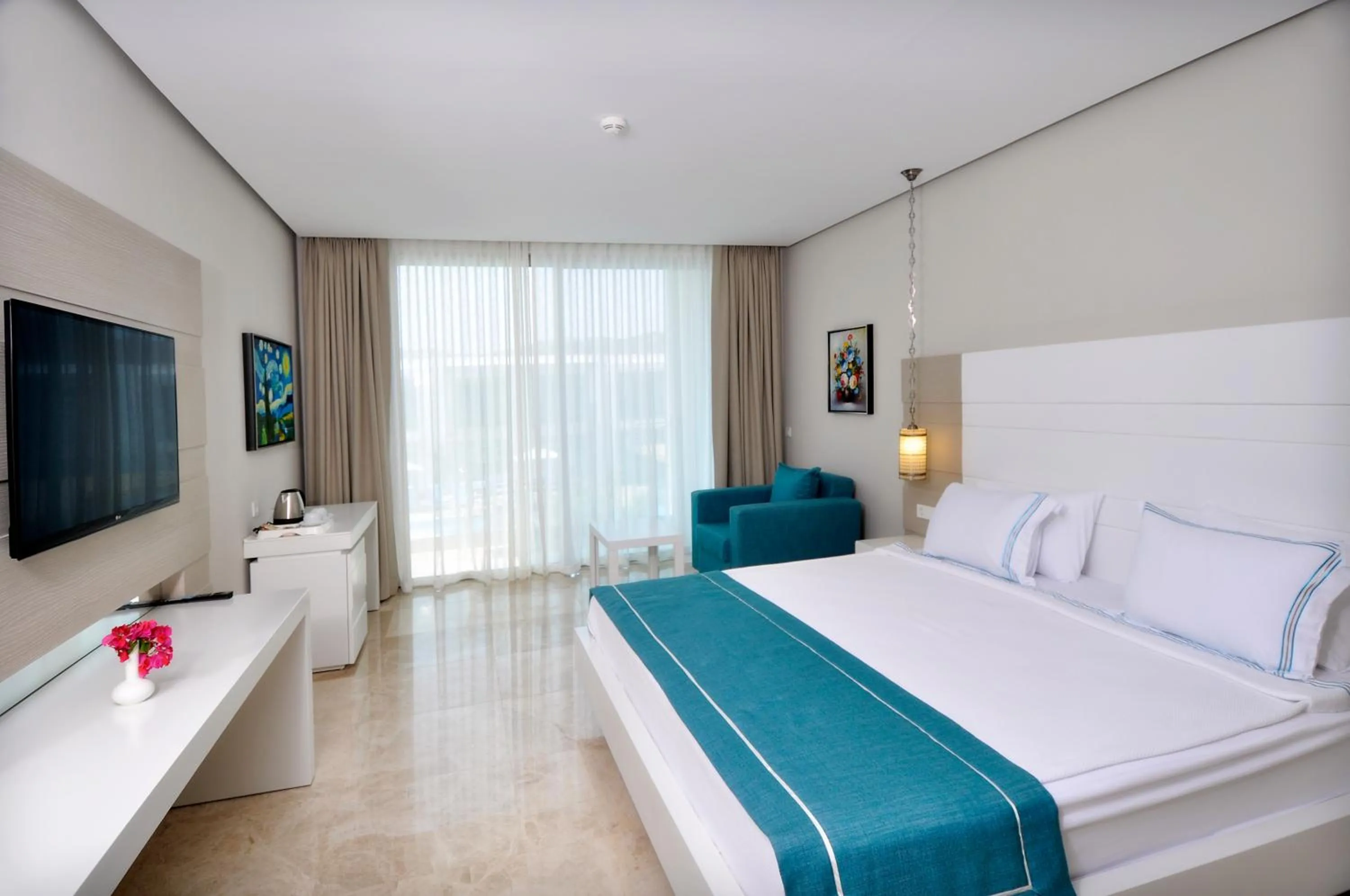 Photo of the whole room in Lugga Boutique Hotel & Beach