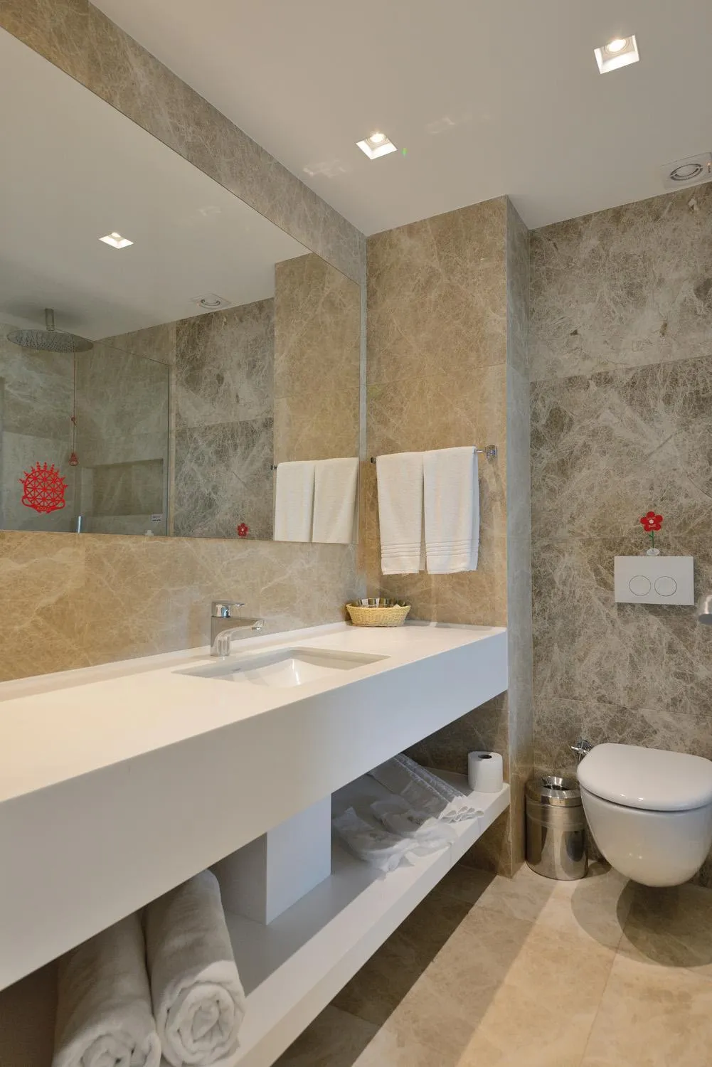 Bathroom in Lugga Boutique Hotel & Beach