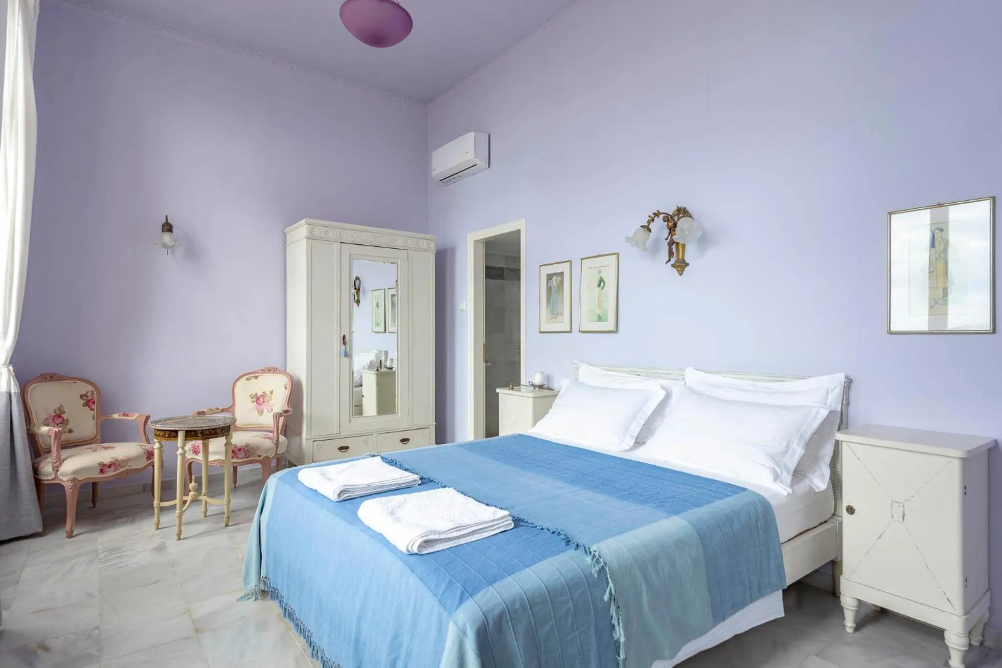 Bed in Villa Maria-Syros