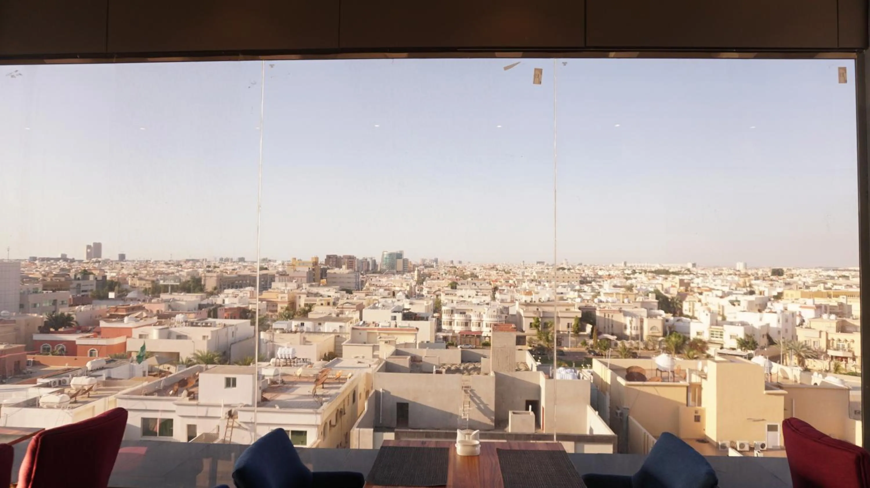 Restaurant/places to eat in Eva Hotel