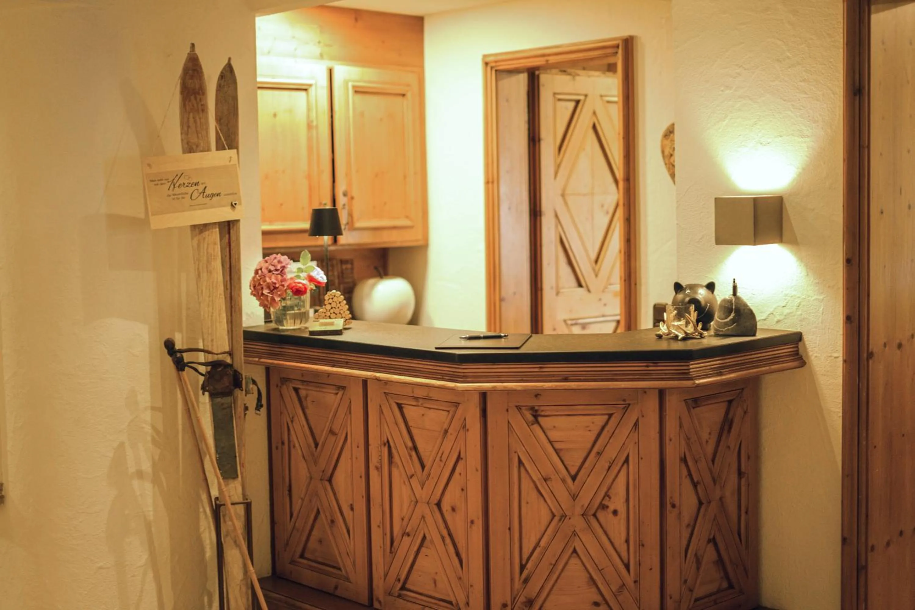 Lobby or reception in Mäsers Allgäuherz