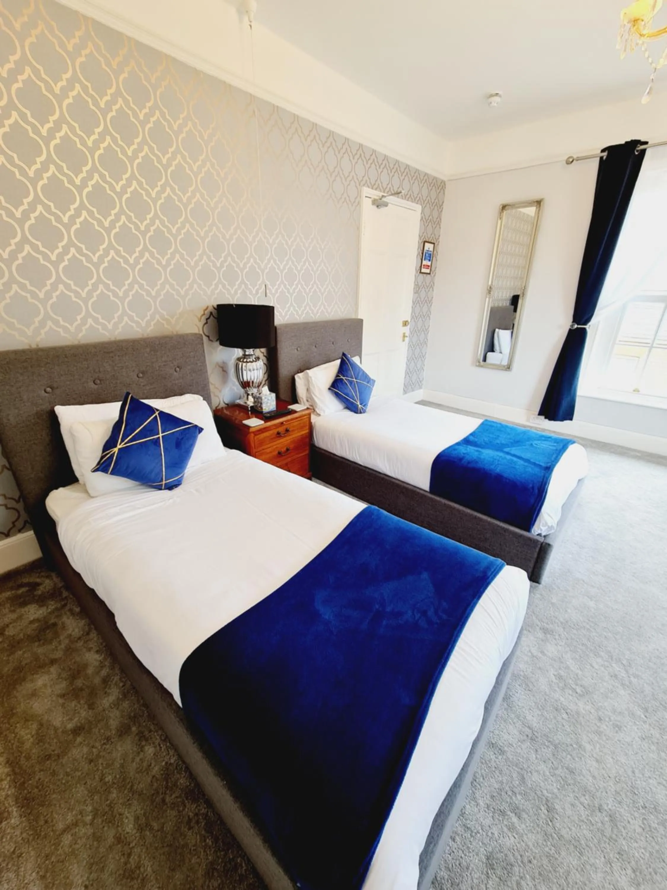 Bed in Beaufort Lodge - Town centre - Free parking