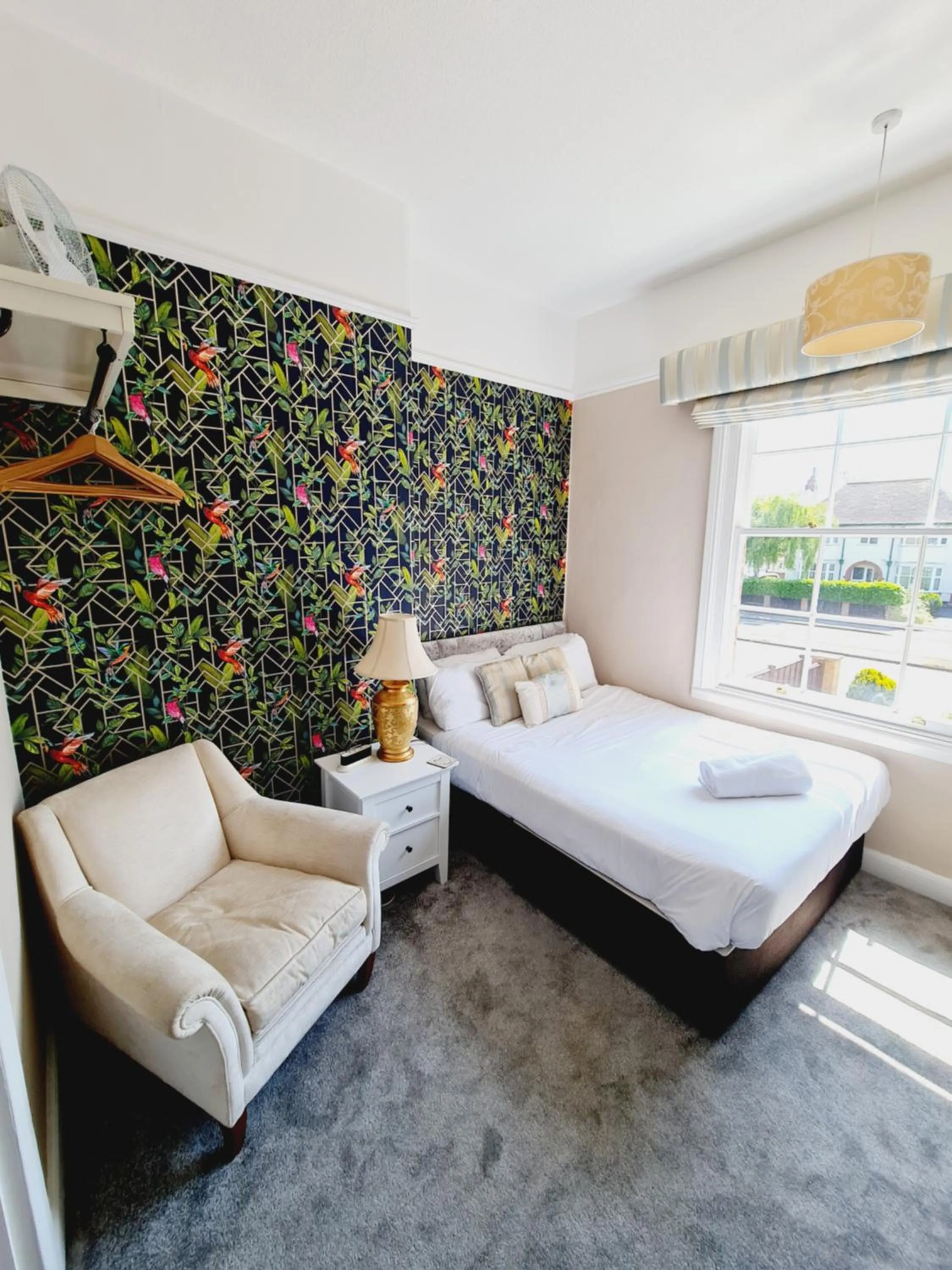 Bed in Beaufort Lodge - Town centre - Free parking