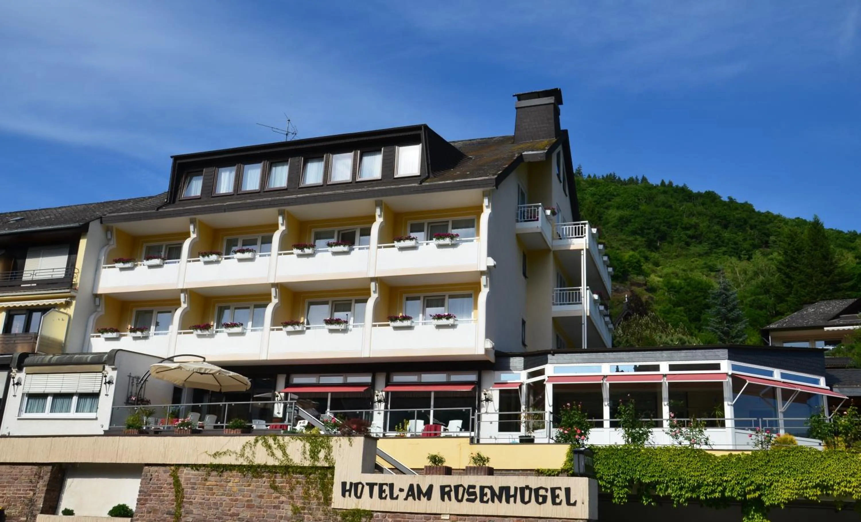 Property building in Flair Hotel am Rosenhügel - Garni