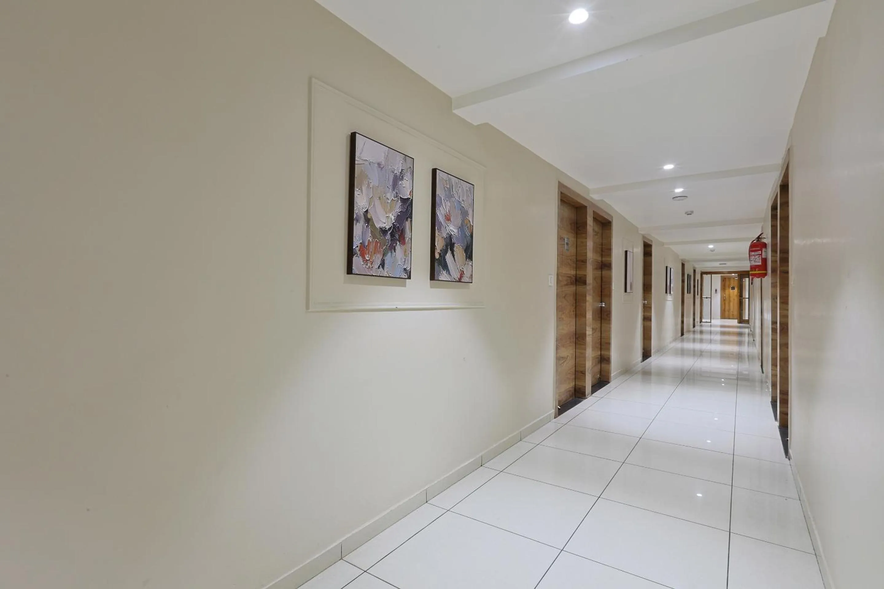 Lobby or reception in HOTEL SHALIGRAM