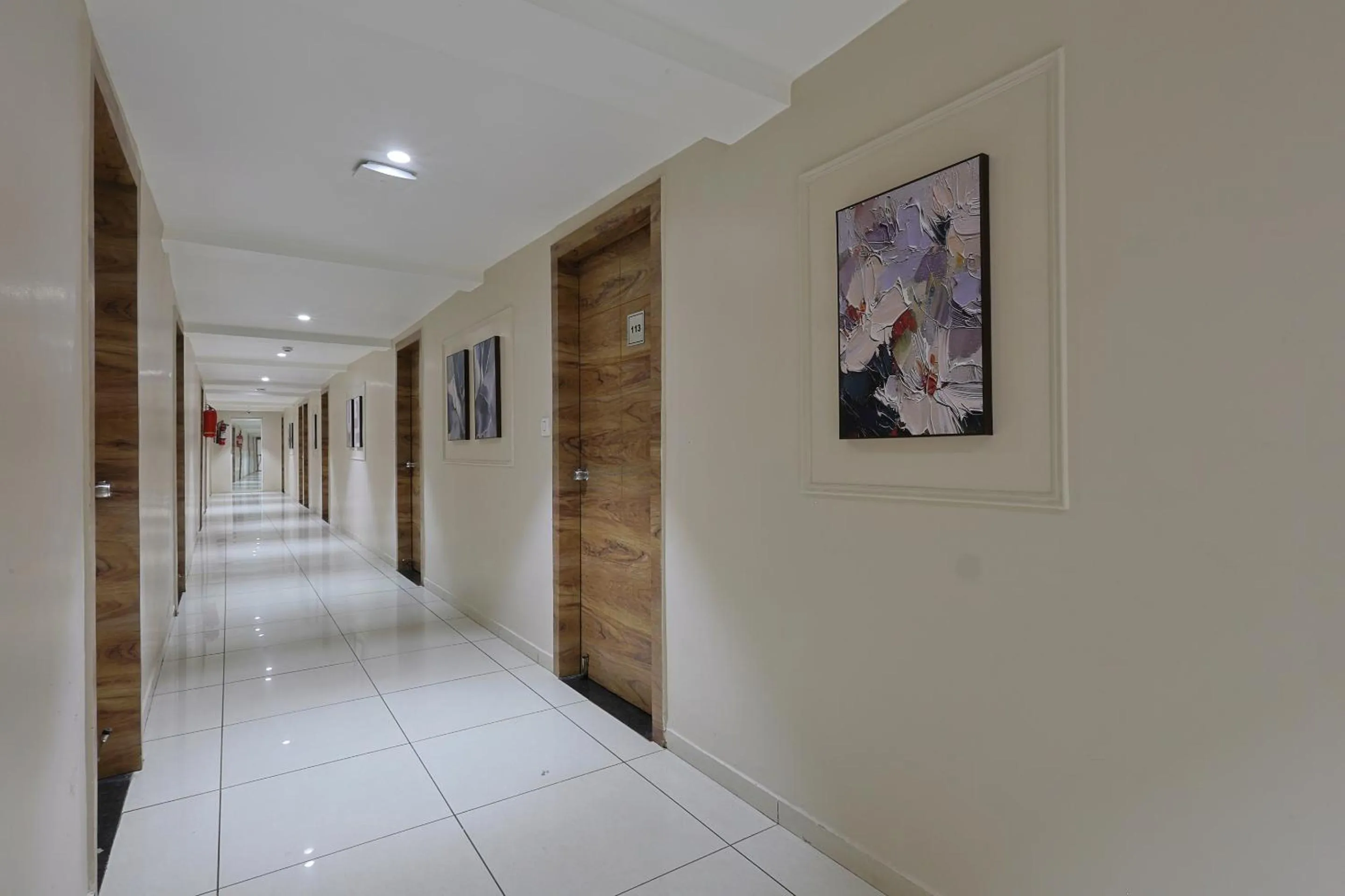 Lobby or reception in HOTEL SHALIGRAM