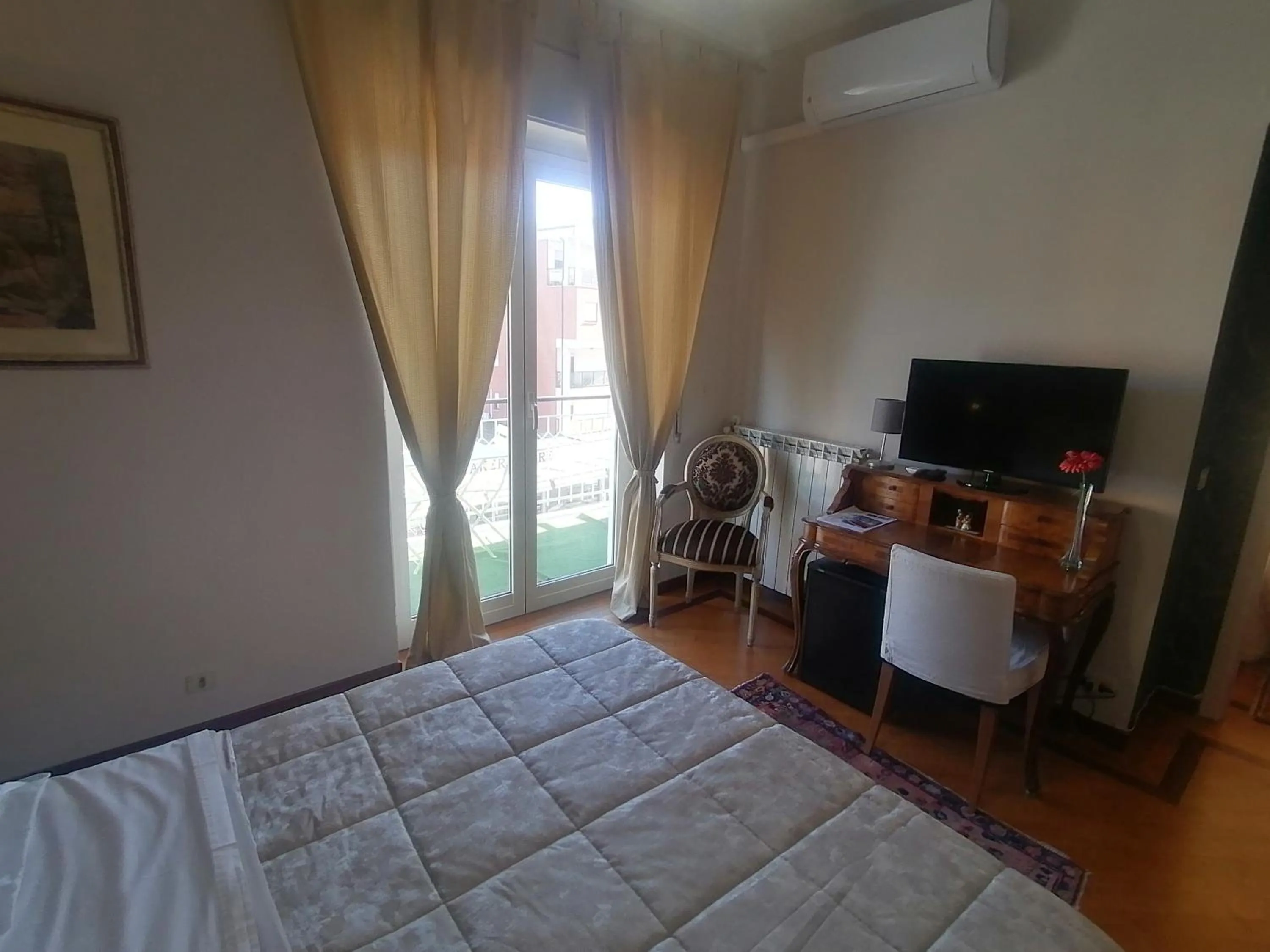 Bedroom, Bed in B&B Buon Cammino Tuscia - Parcheggio - convenzionato con impianti termali