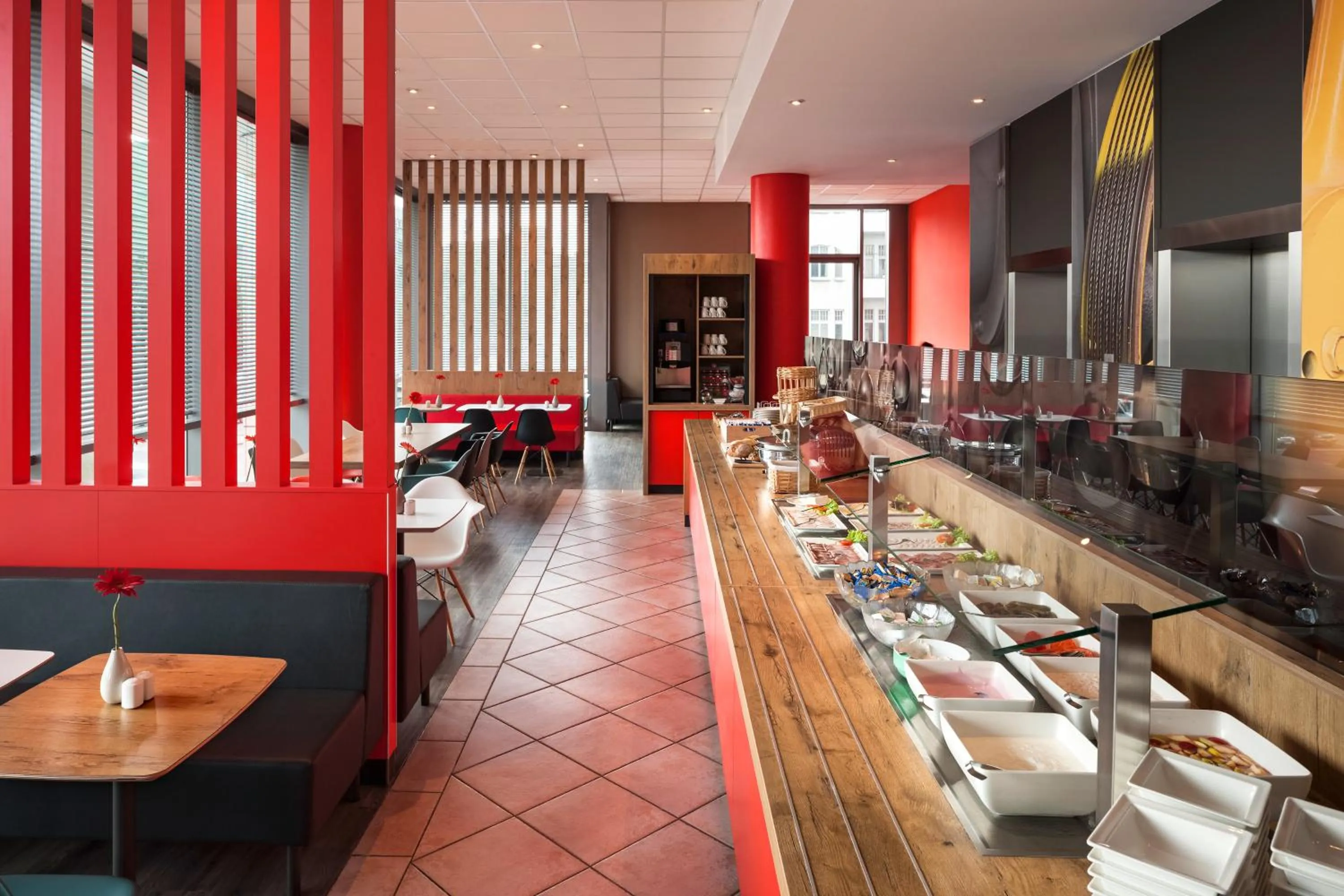 Restaurant/places to eat in ibis Hotel Berlin Spandau