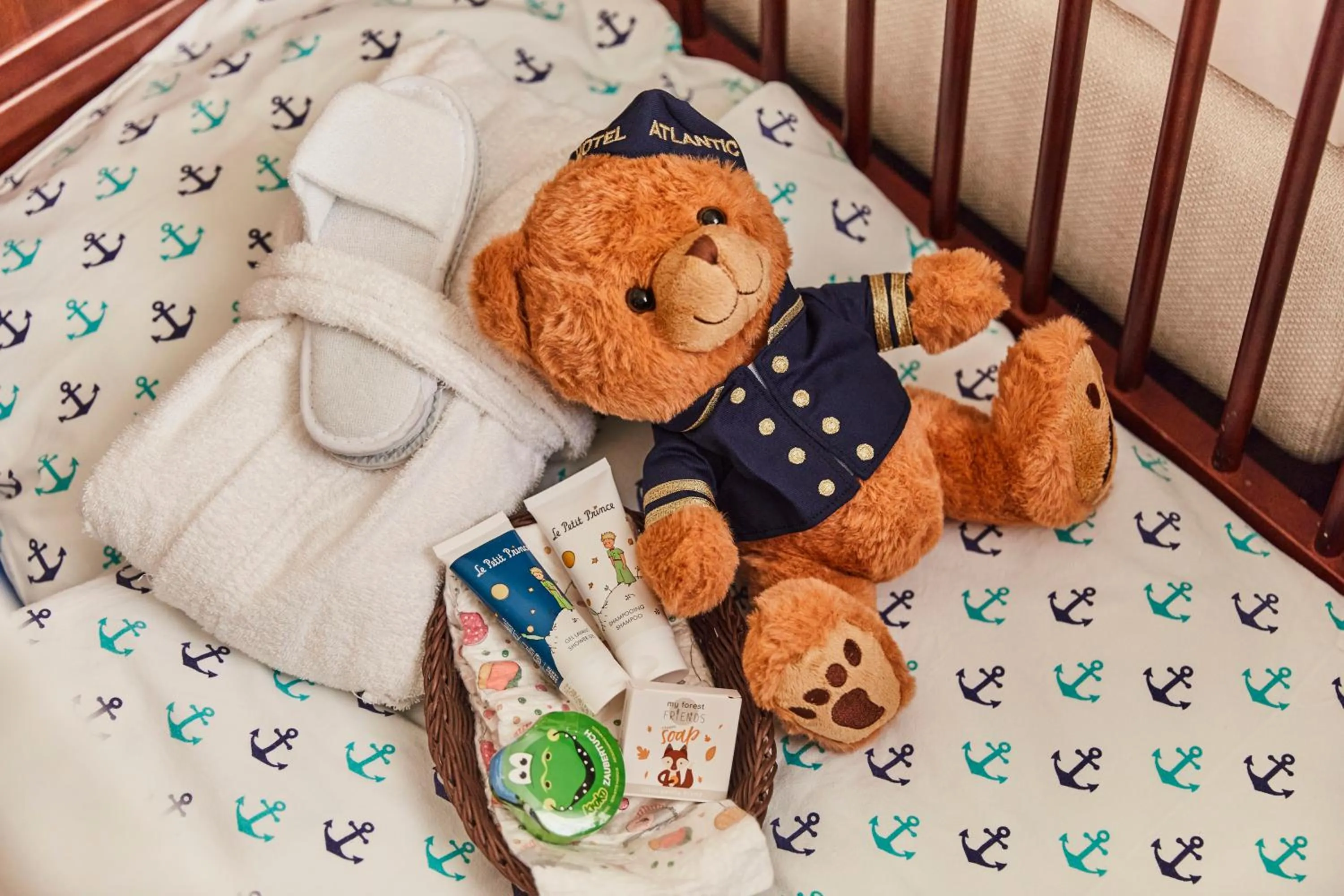 Bed in Hotel Atlantic Hamburg, Autograph Collection