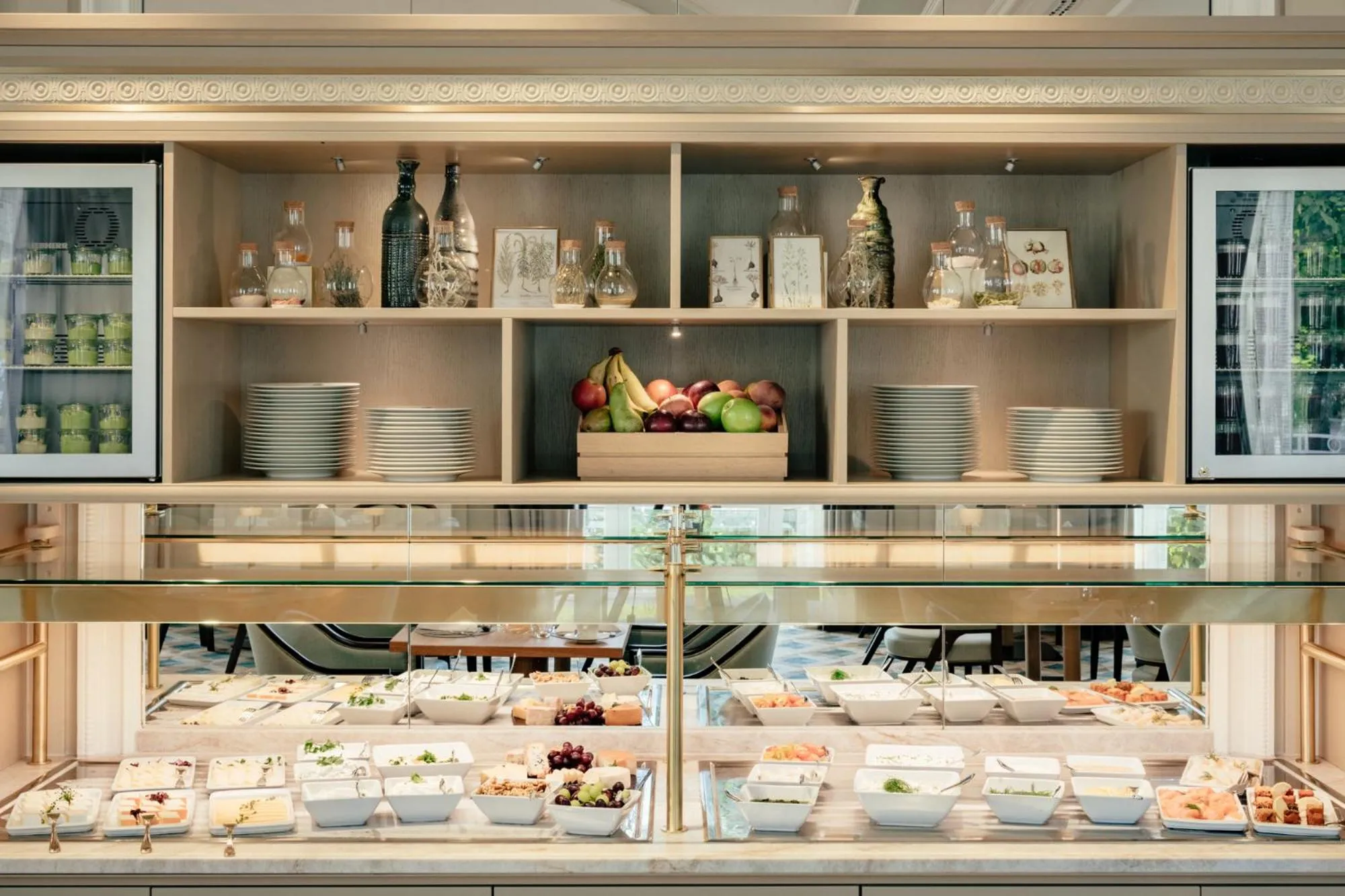 Food and drinks in Hotel Atlantic Hamburg, Autograph Collection