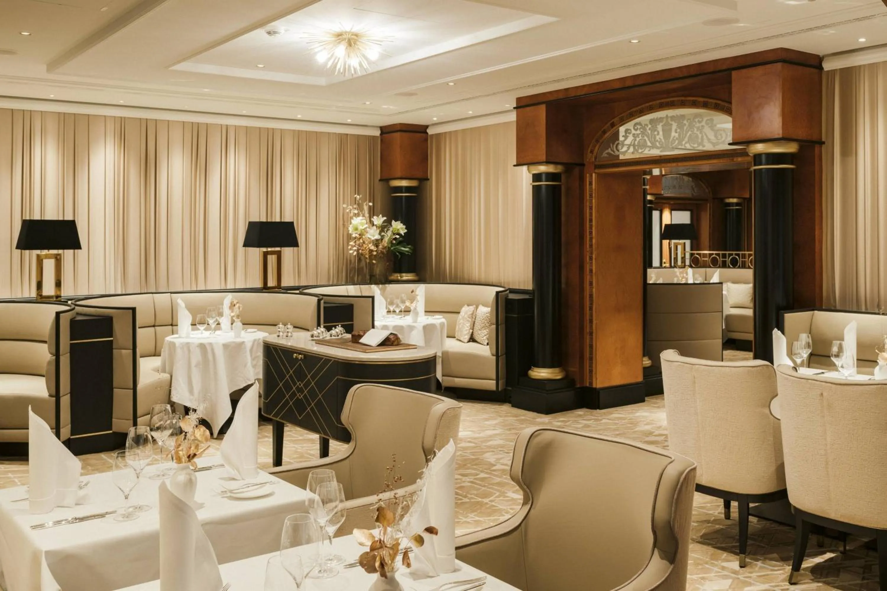 Restaurant/places to eat in Hotel Atlantic Hamburg, Autograph Collection