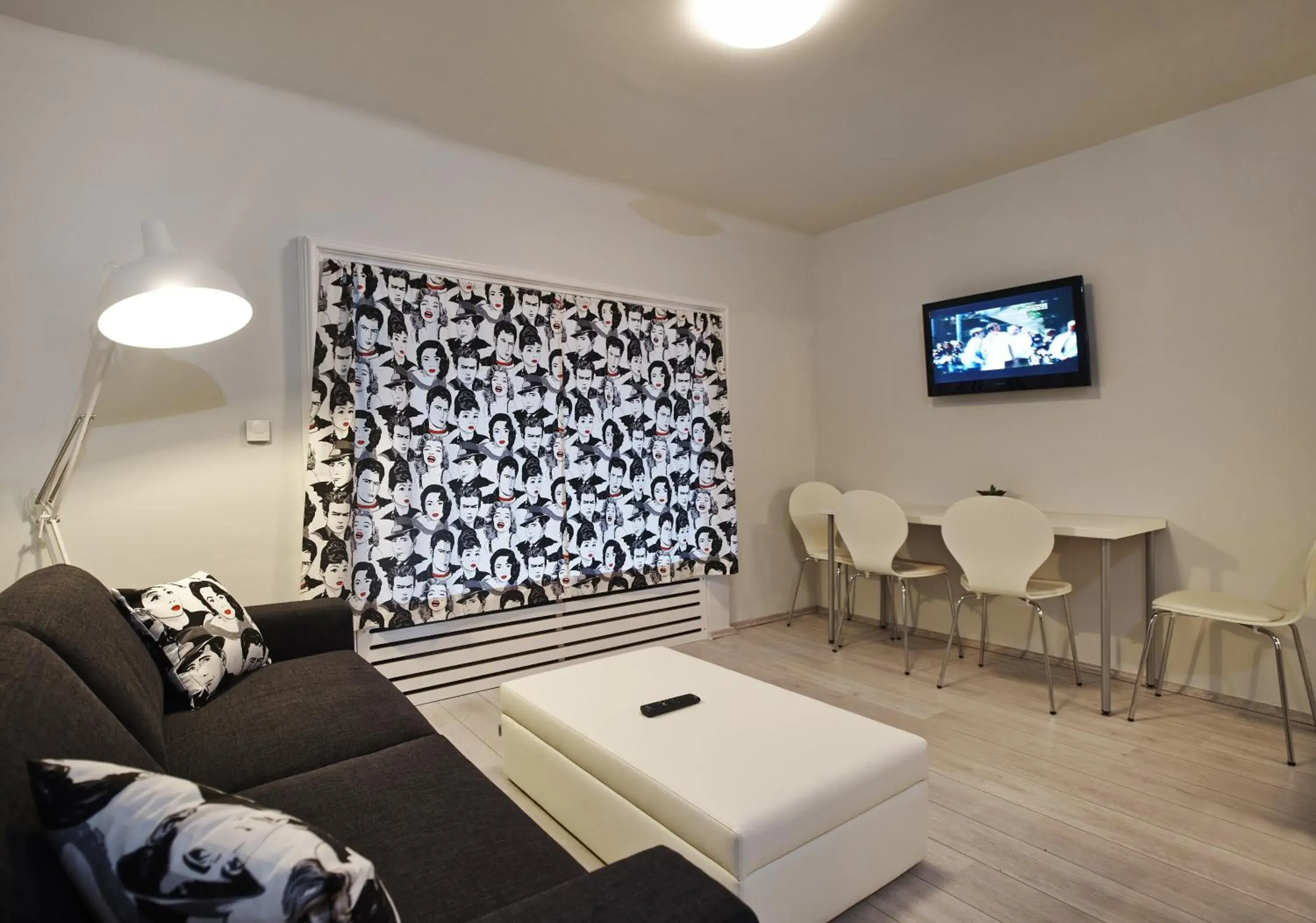 Studio (3 Adults) in Design Studios SVI-MI Studio (3 Adults) in Design Studios SVI-MI