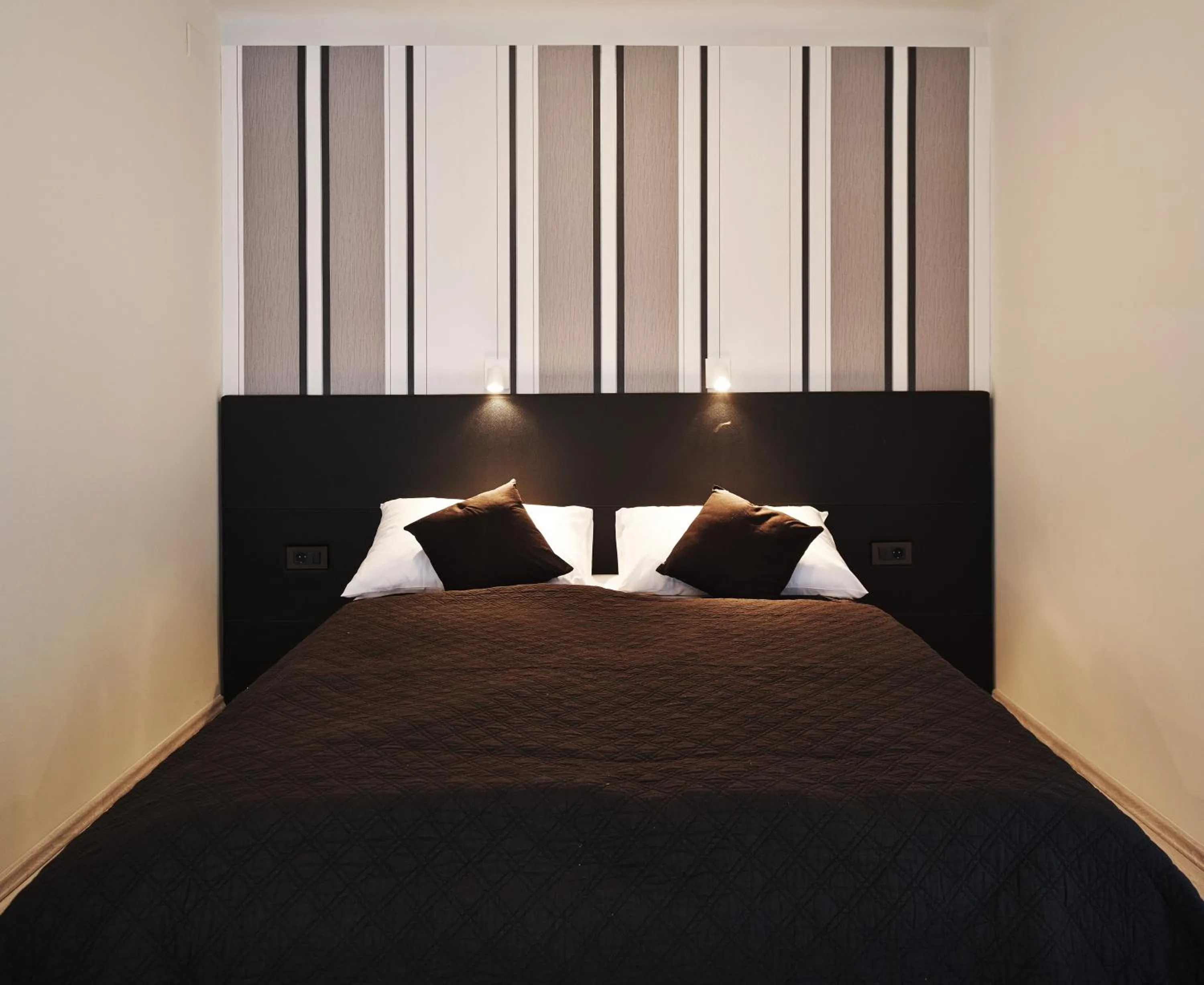 Bed in Design Studios SVI-MI