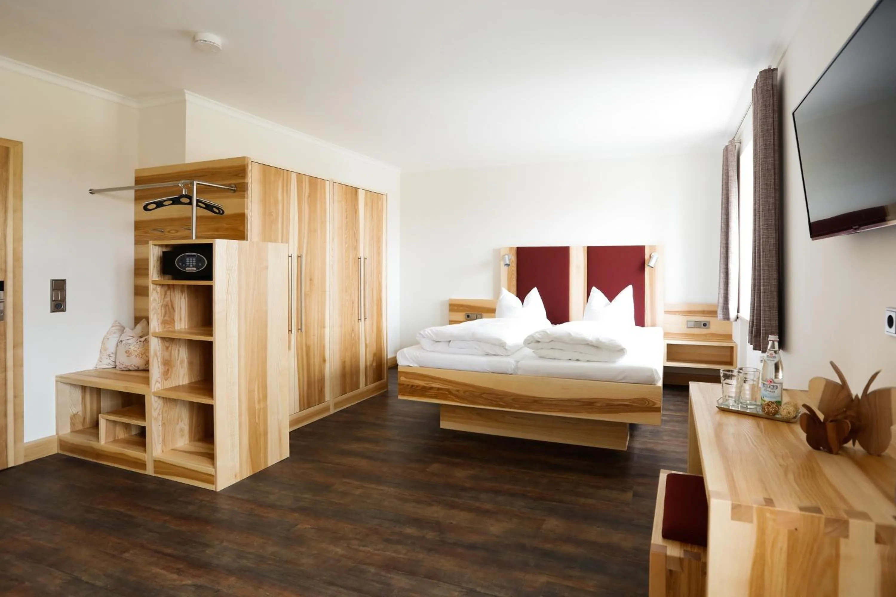 Photo of the whole room, Bed in Landgasthof Geser