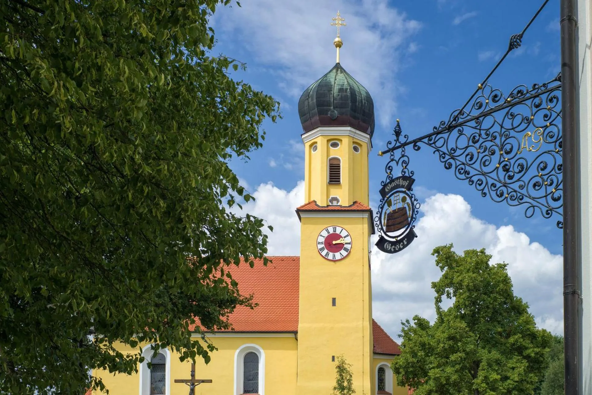 Facade/entrance in Landgasthof Geser