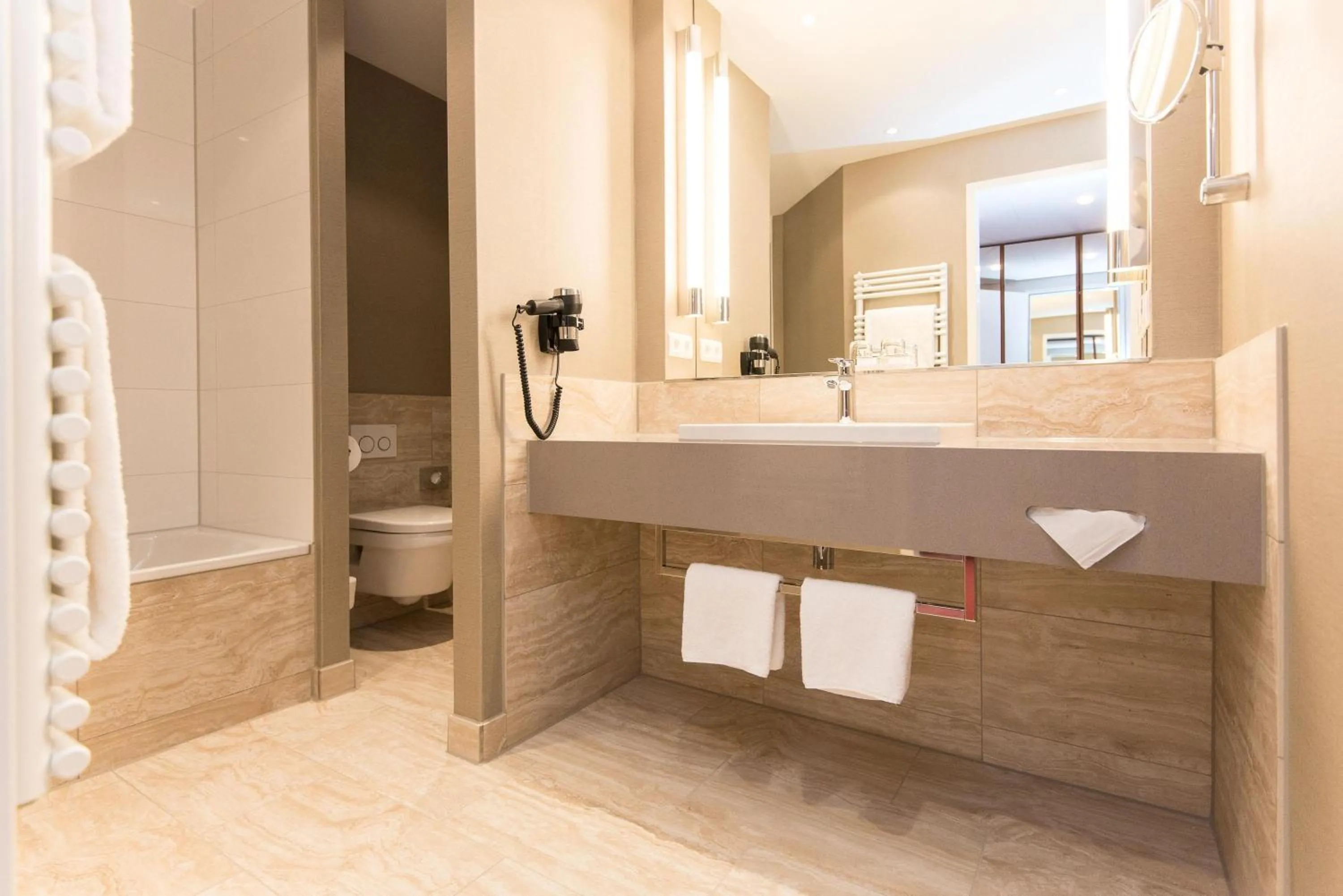 Bathroom in Best Western Plus Hotel St. Raphael