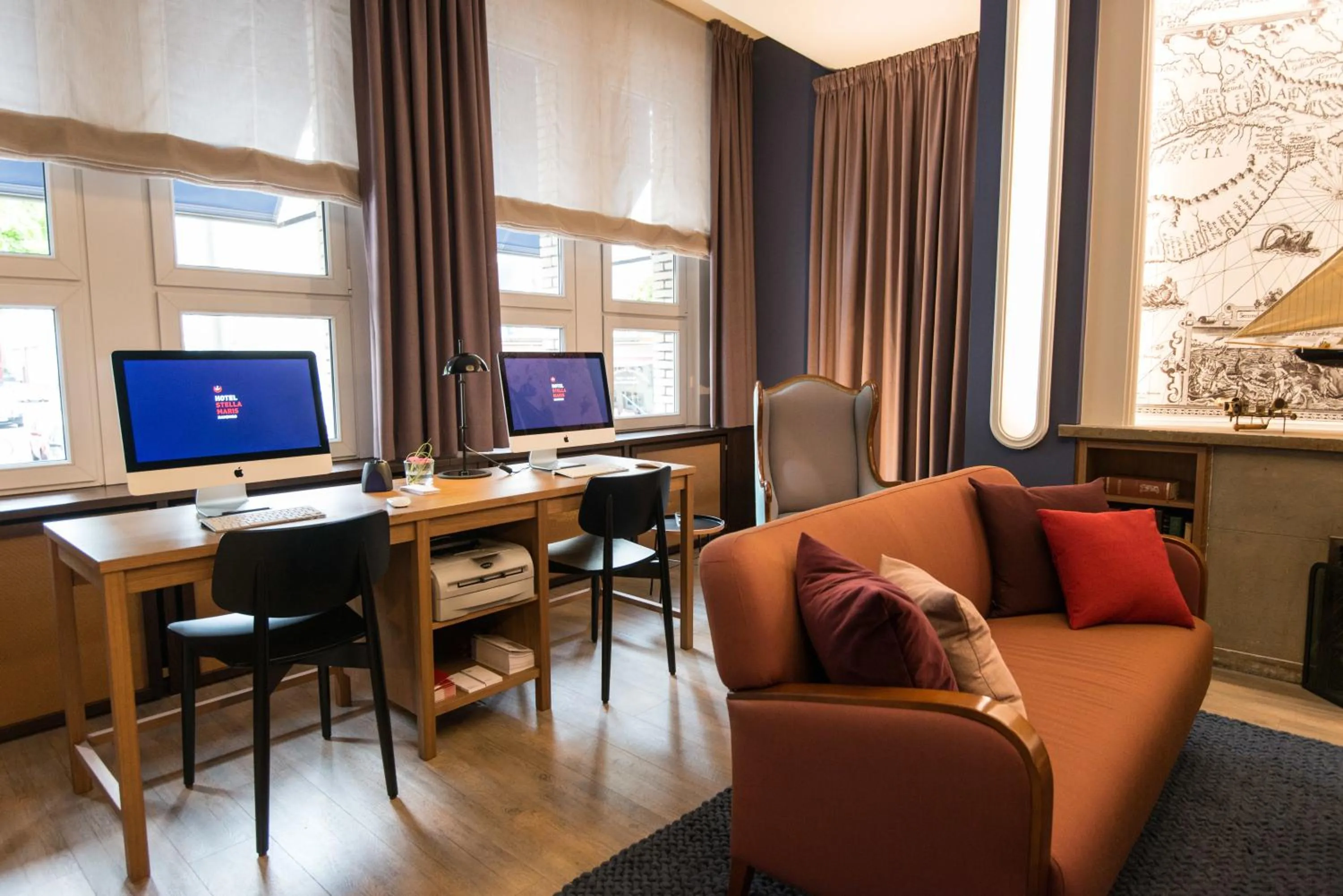 Library in Hotel Stella Maris