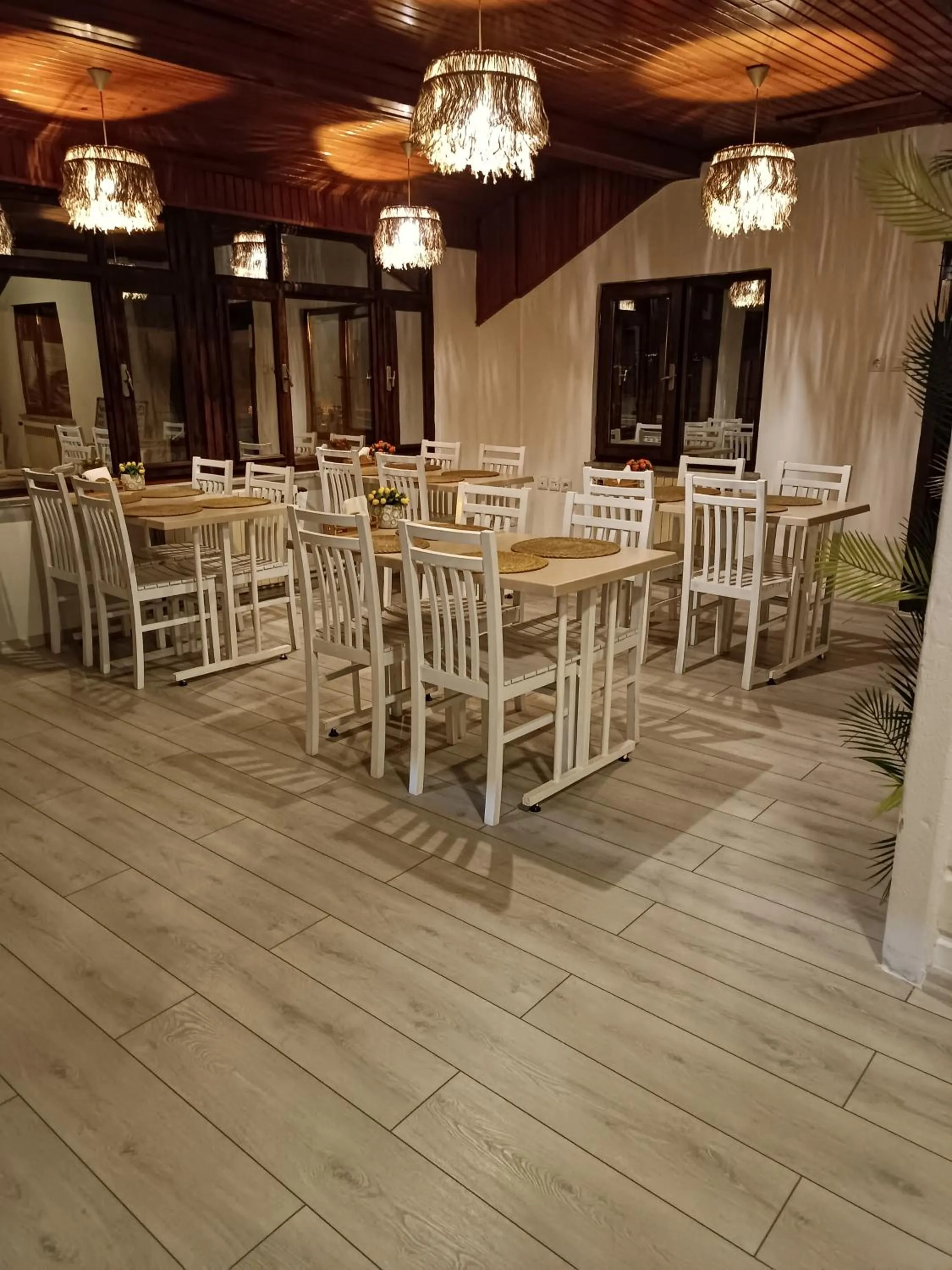 Restaurant/places to eat in Hotel Ipekyolu