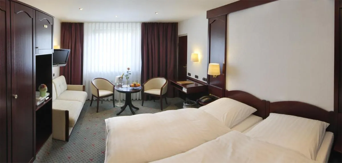 Bed in Hotel Imperial