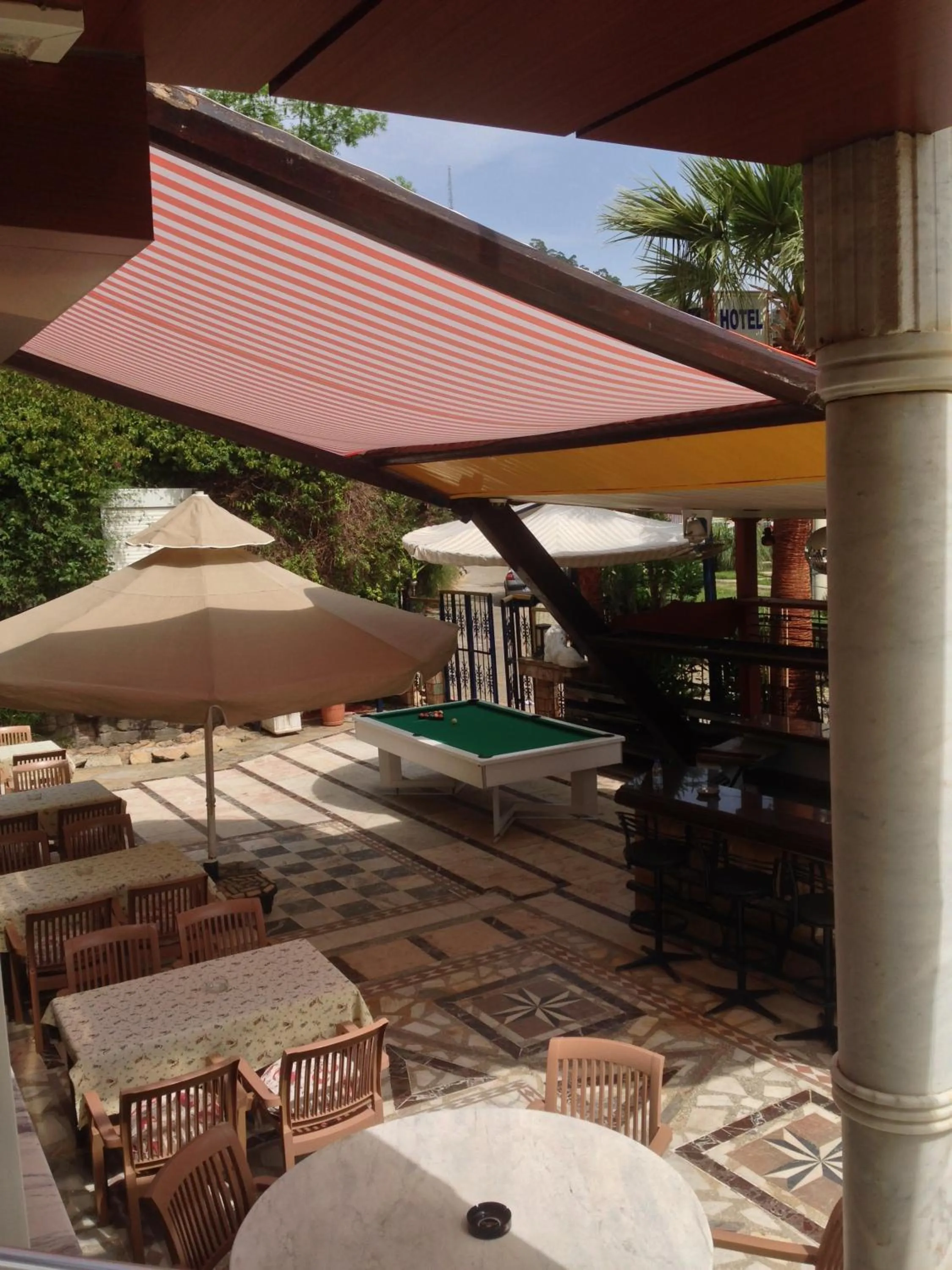 Billiard in Blue Yacht Marina Apart Hotel