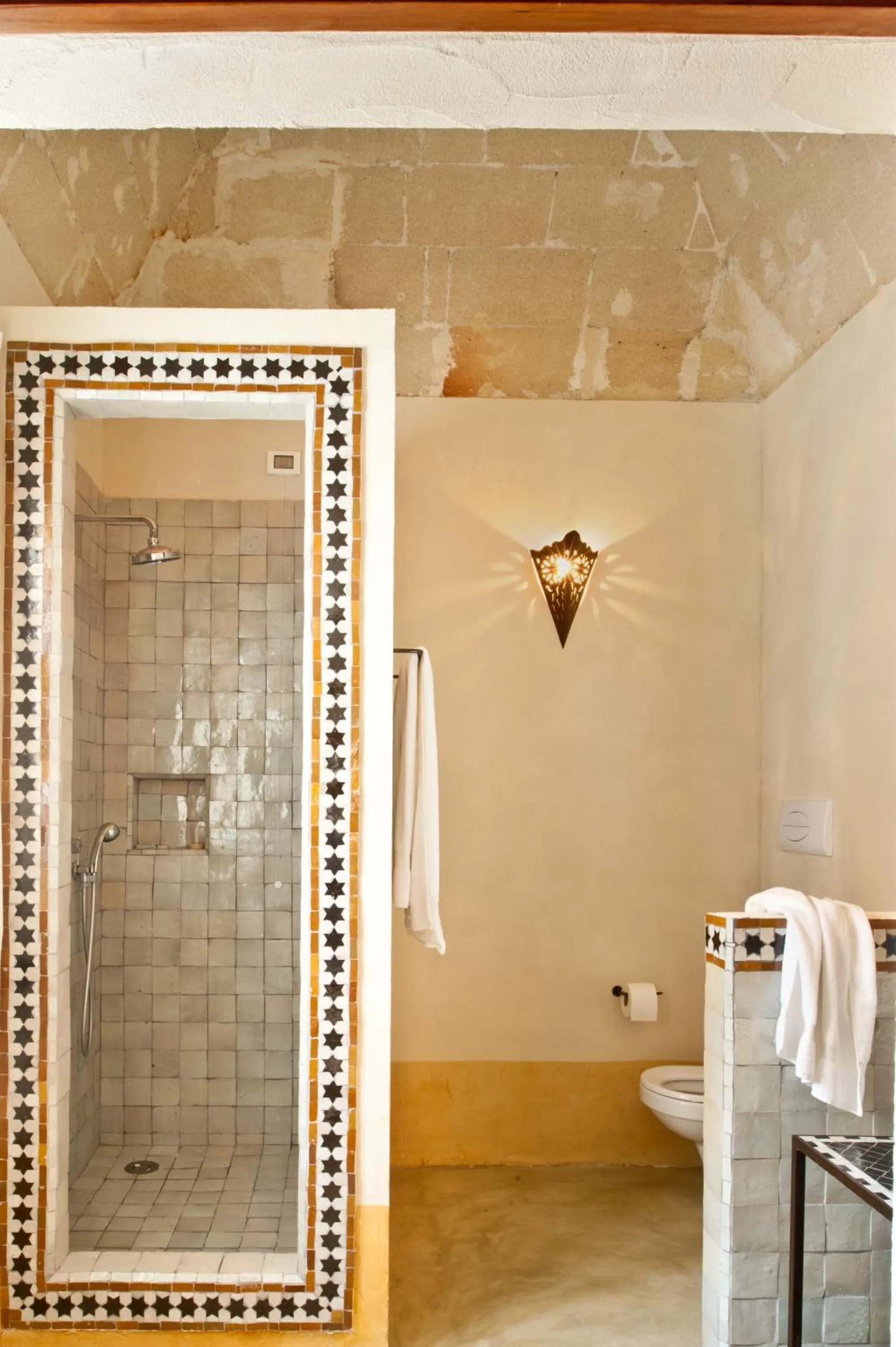 Shower in La Casa Dell'Arancio