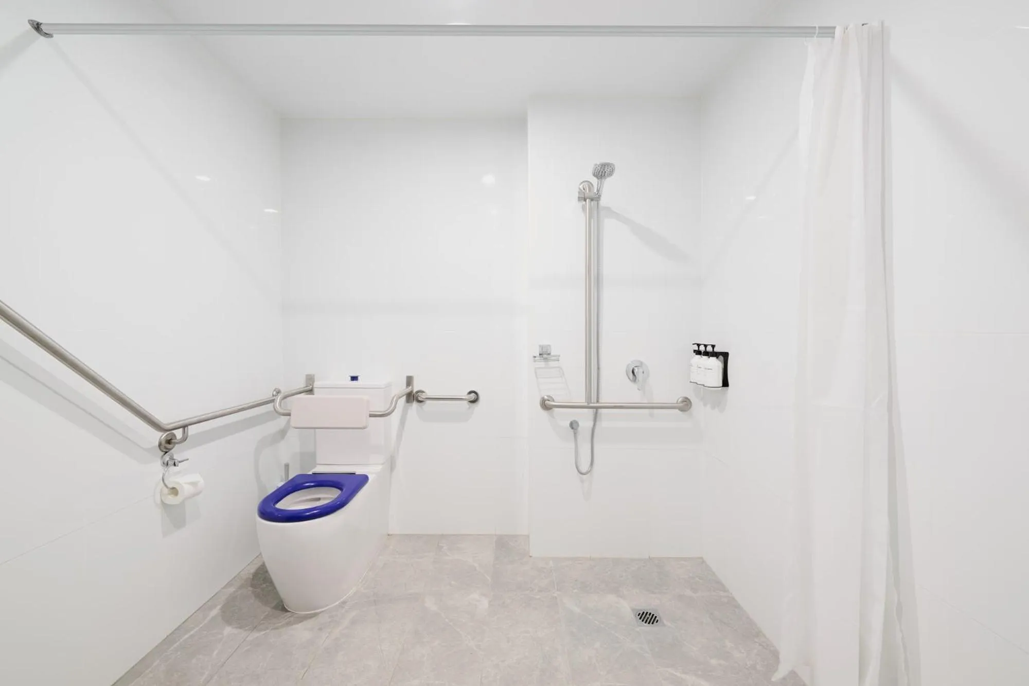 Bathroom in Abode Malua Bay