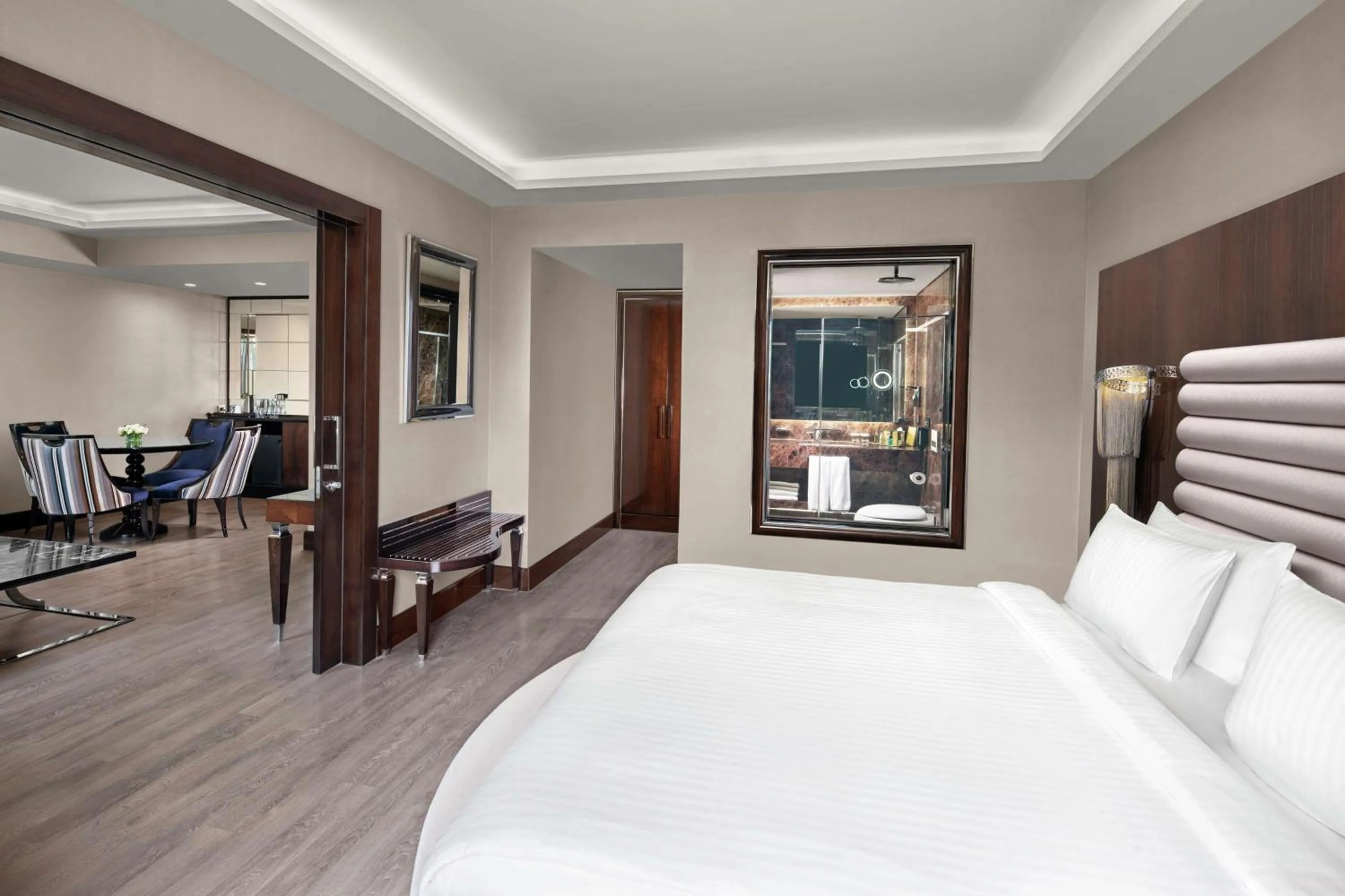 Living room, Bed in DoubleTree by Hilton Istanbul Gayrettepe