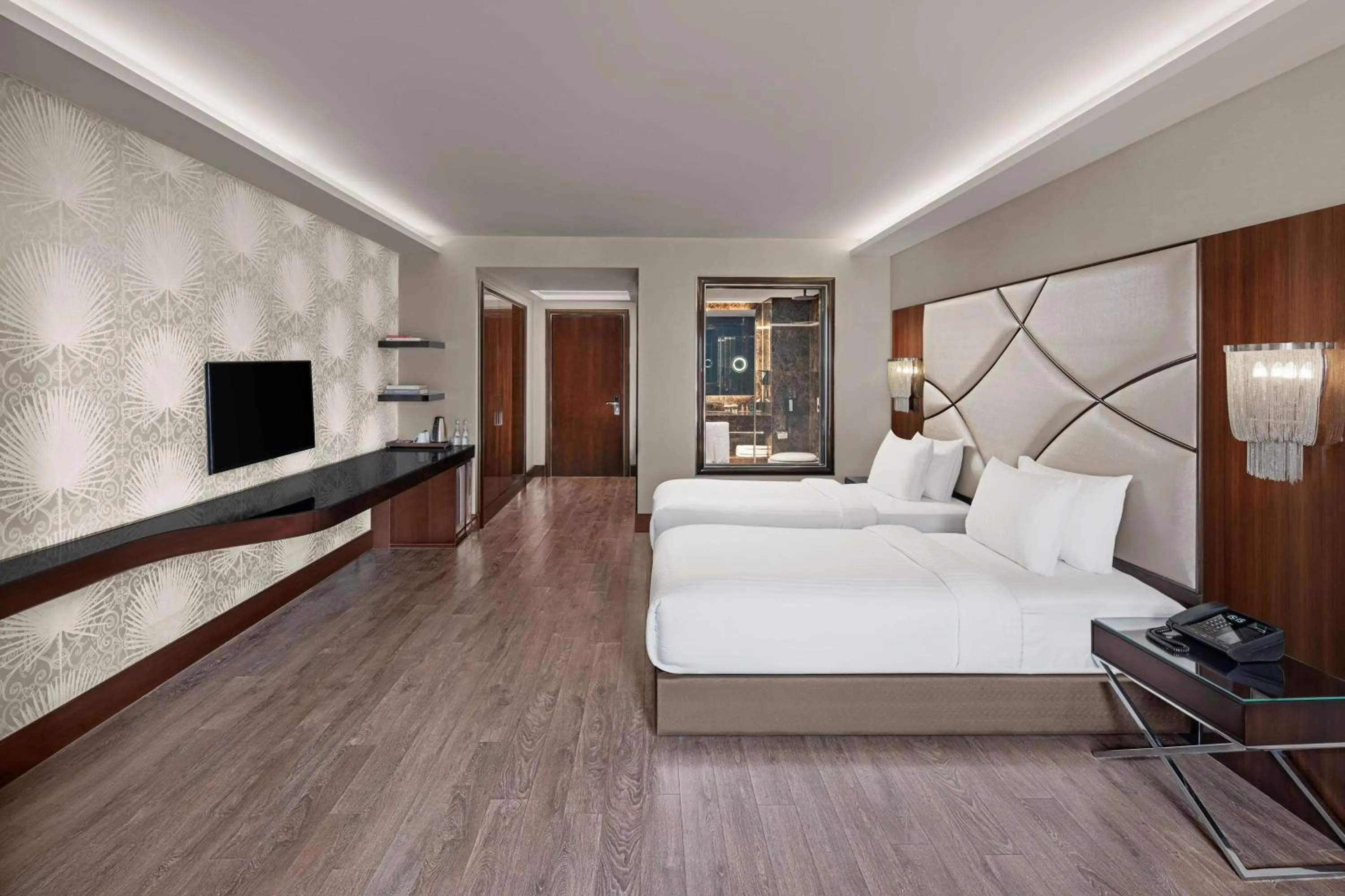Bedroom, Bed in DoubleTree by Hilton Istanbul Gayrettepe