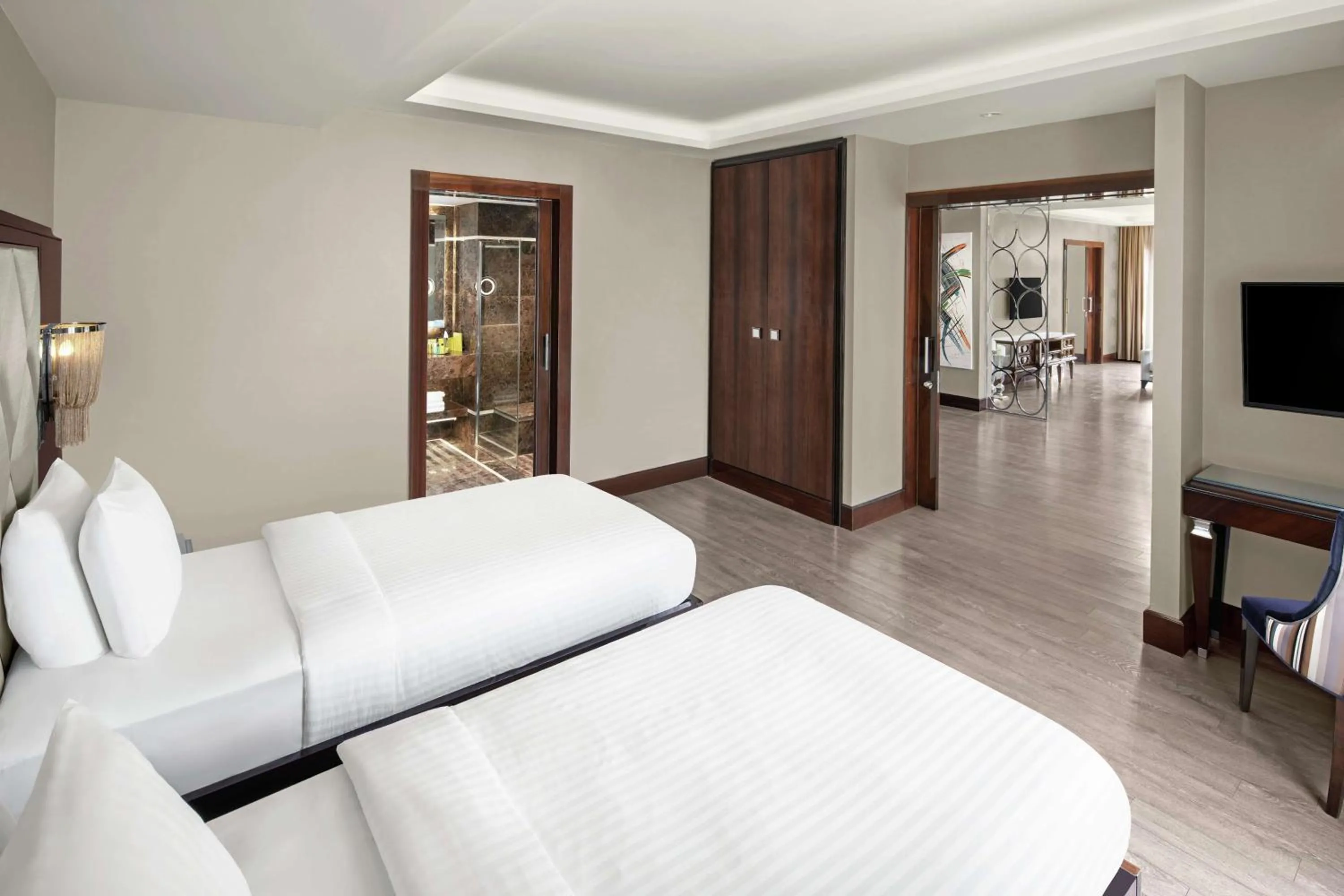 Bedroom, Bed in DoubleTree by Hilton Istanbul Gayrettepe