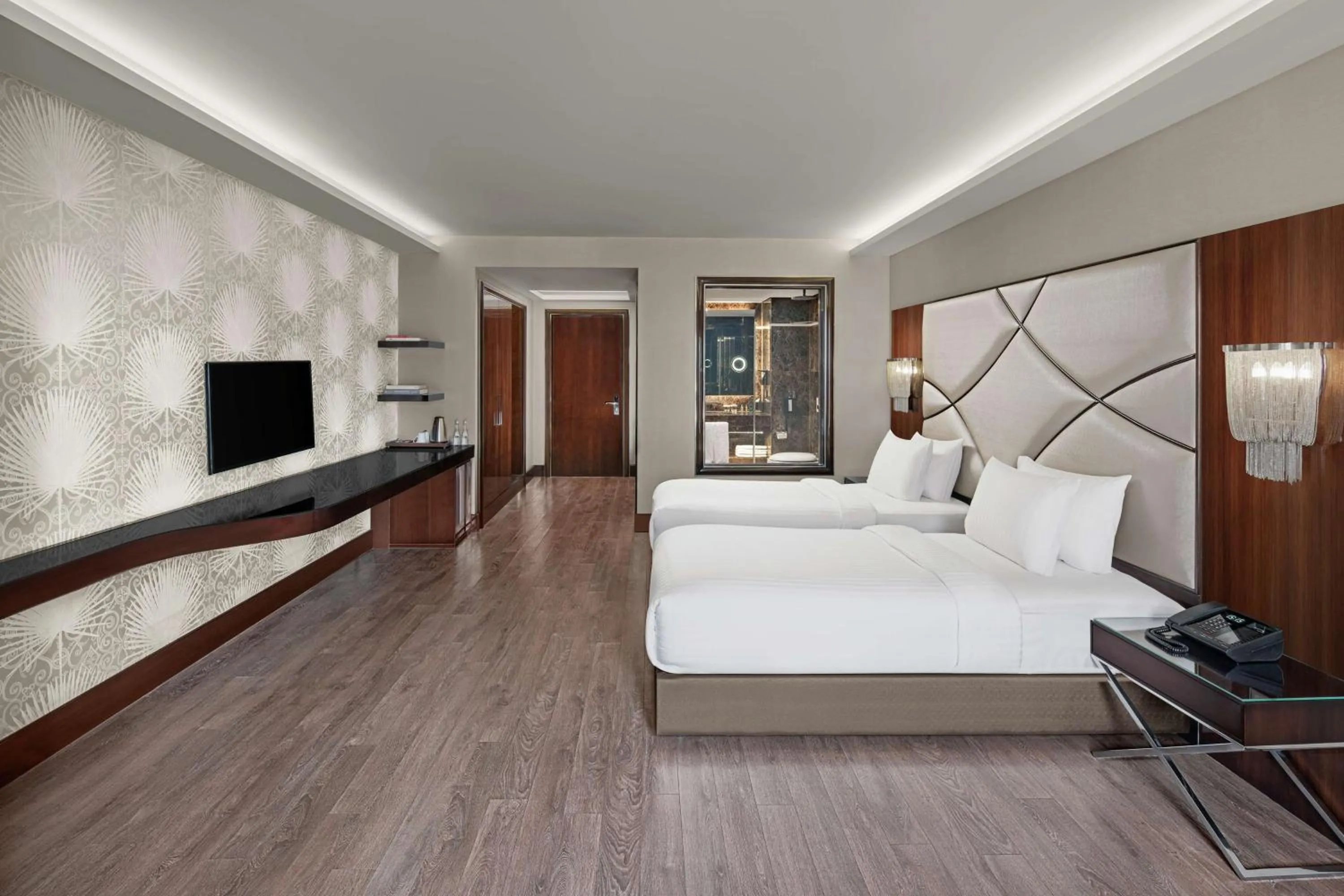 Bedroom, Bed in DoubleTree by Hilton Istanbul Gayrettepe
