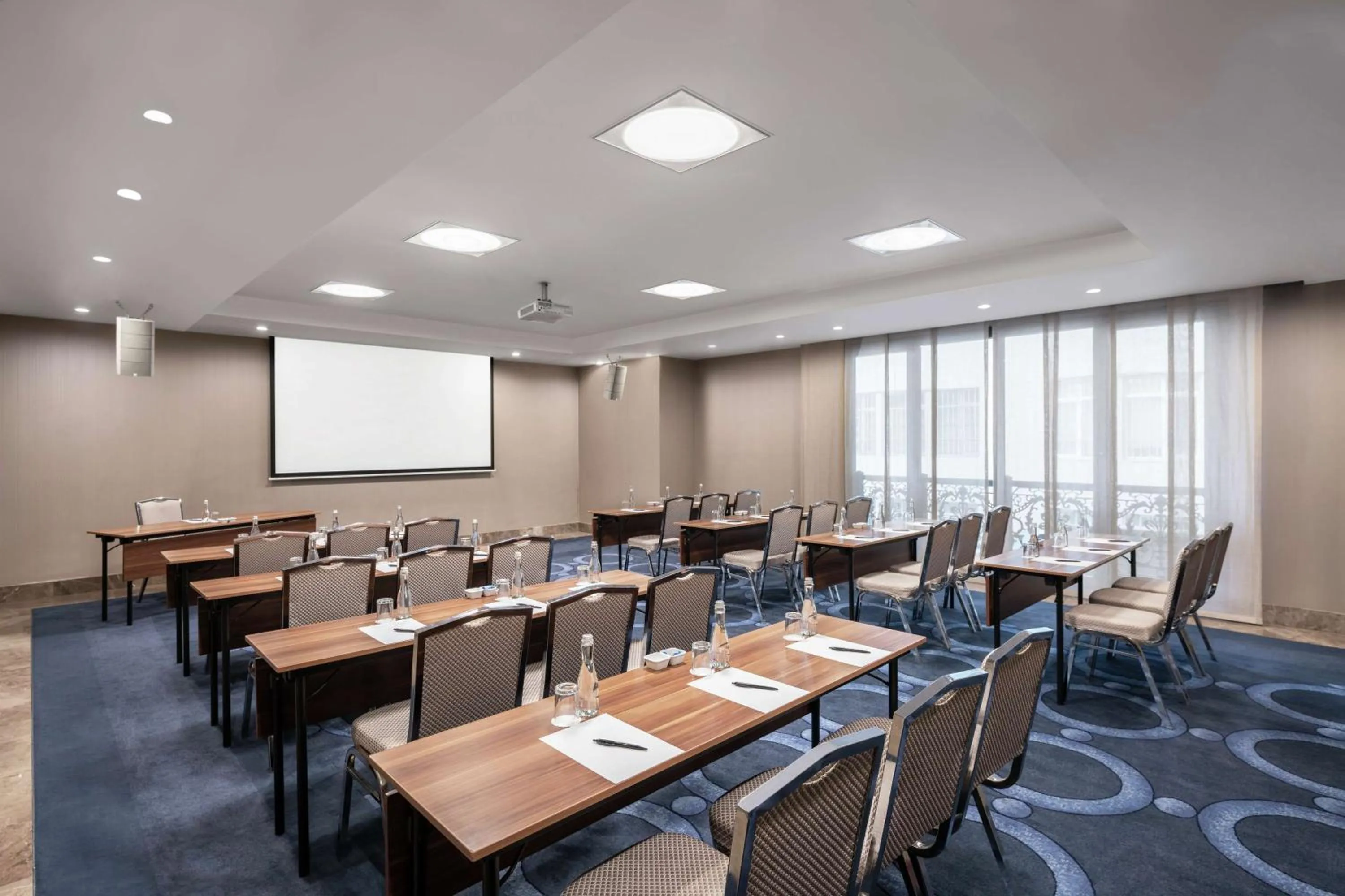 Meeting/conference room in DoubleTree by Hilton Istanbul Gayrettepe