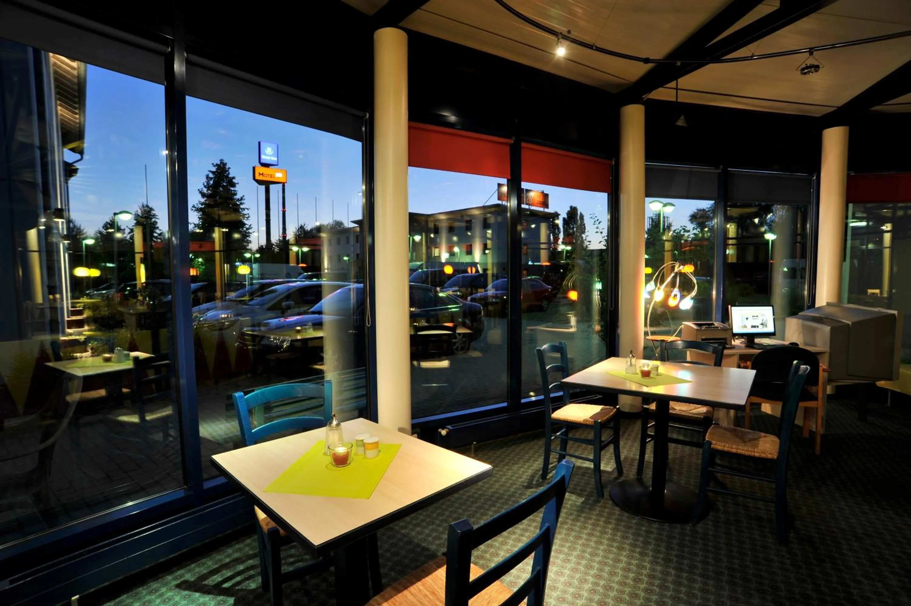 Restaurant/places to eat in Plaza Inn Berlin Süd Ludwigsfelde