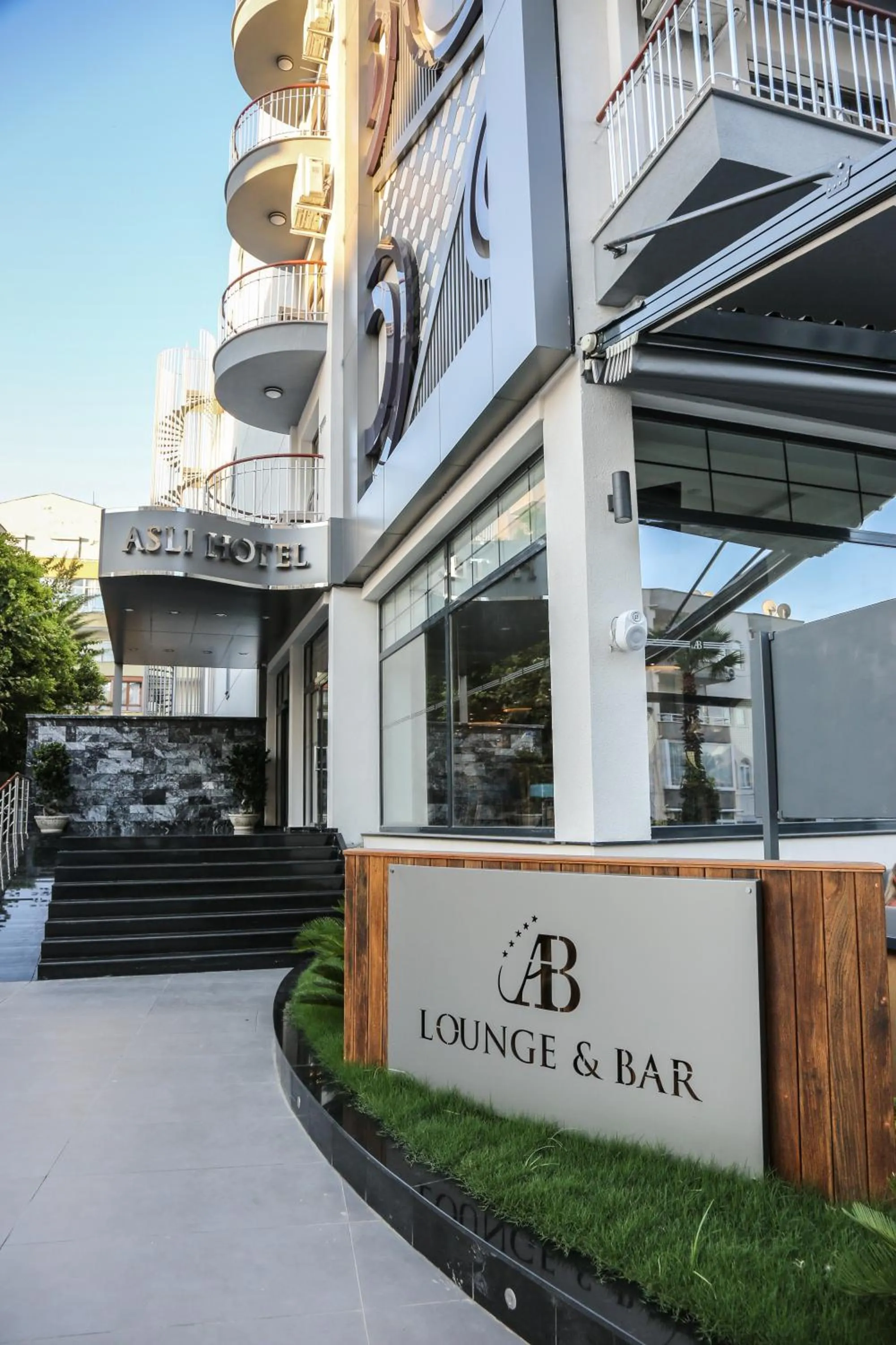 Facade/entrance in Asli Hotel