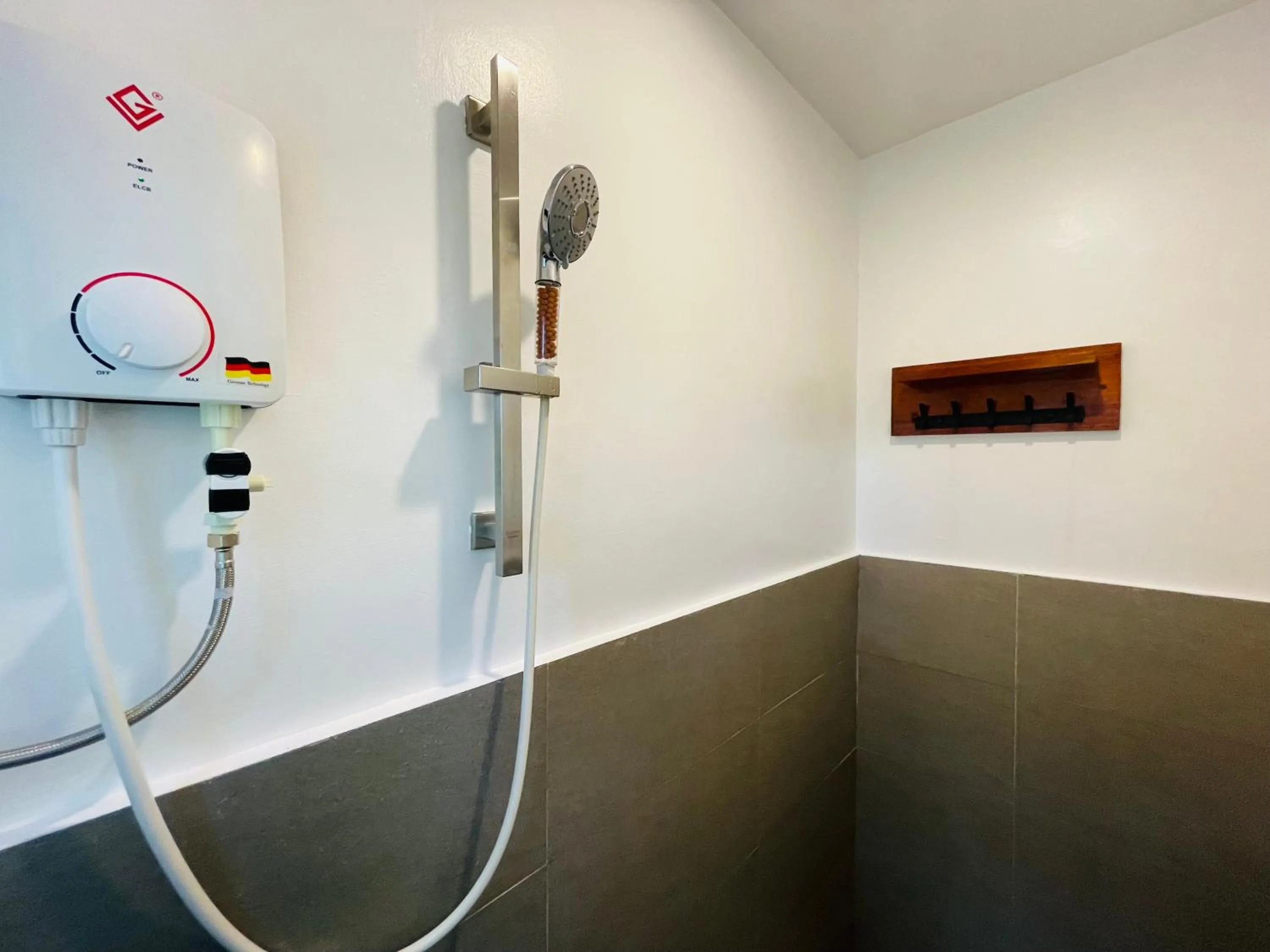 Shower in MAAYONG HOSTEL