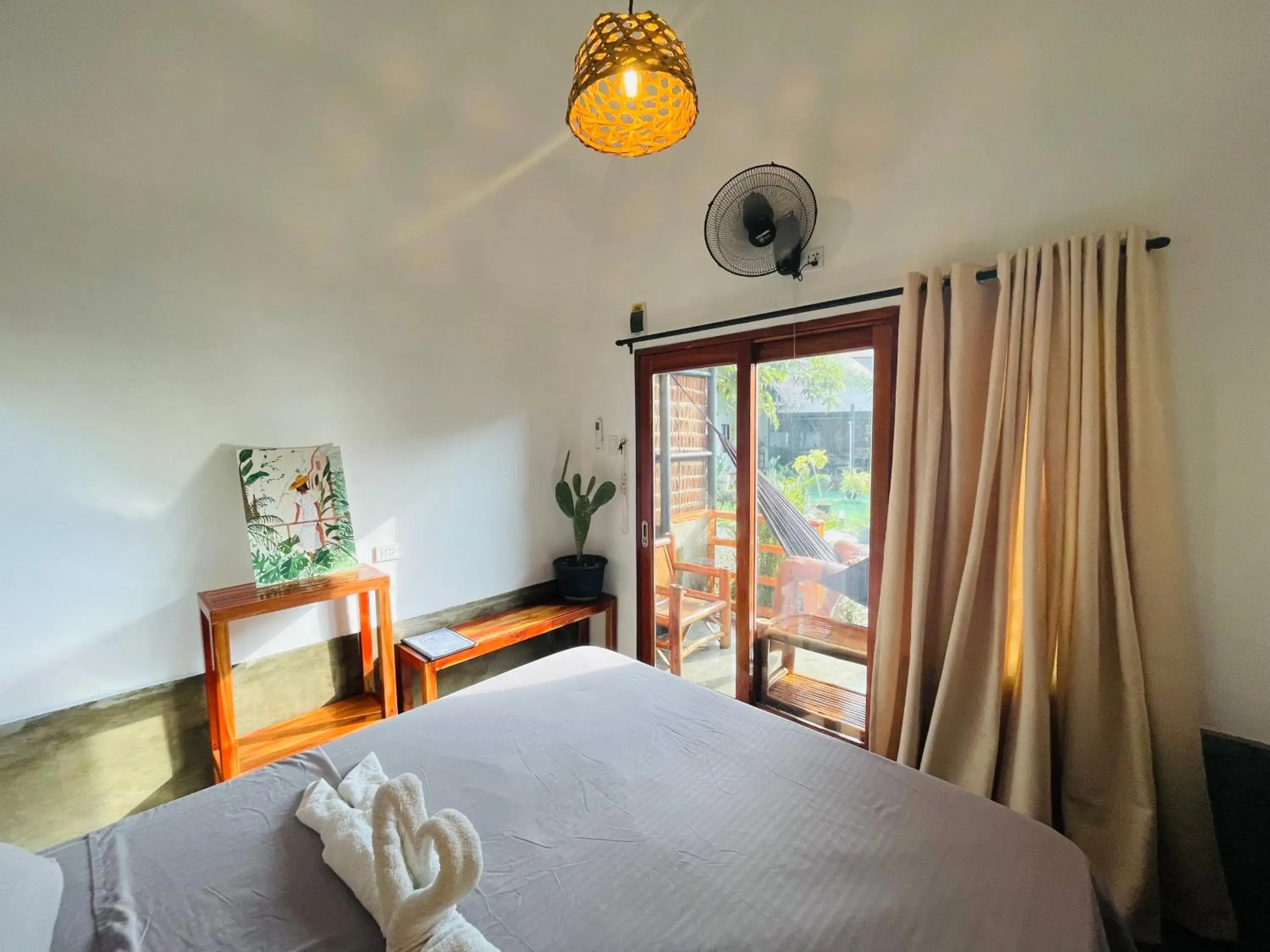 Deluxe Bungalow with Garden View in MAAYONG HOSTEL Deluxe Bungalow with Garden View in MAAYONG HOSTEL