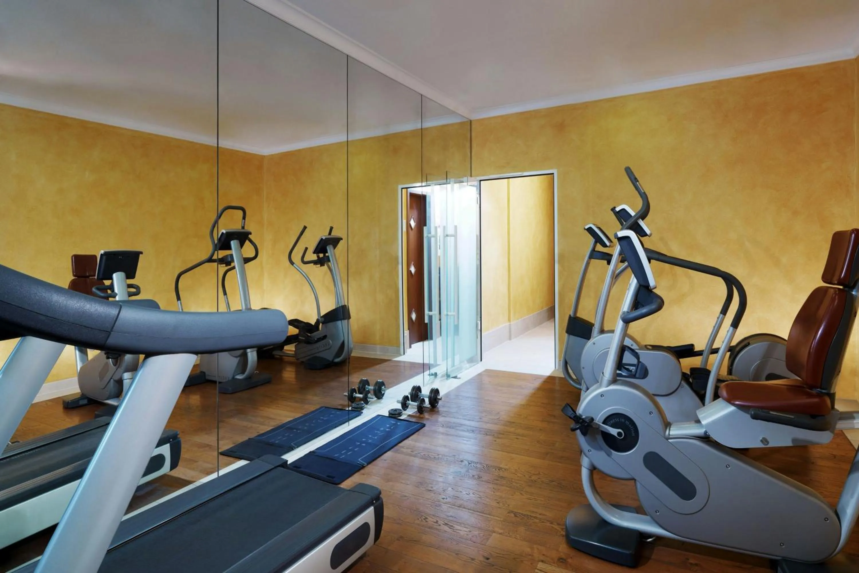 Fitness centre/facilities in Sheraton Essen Hotel