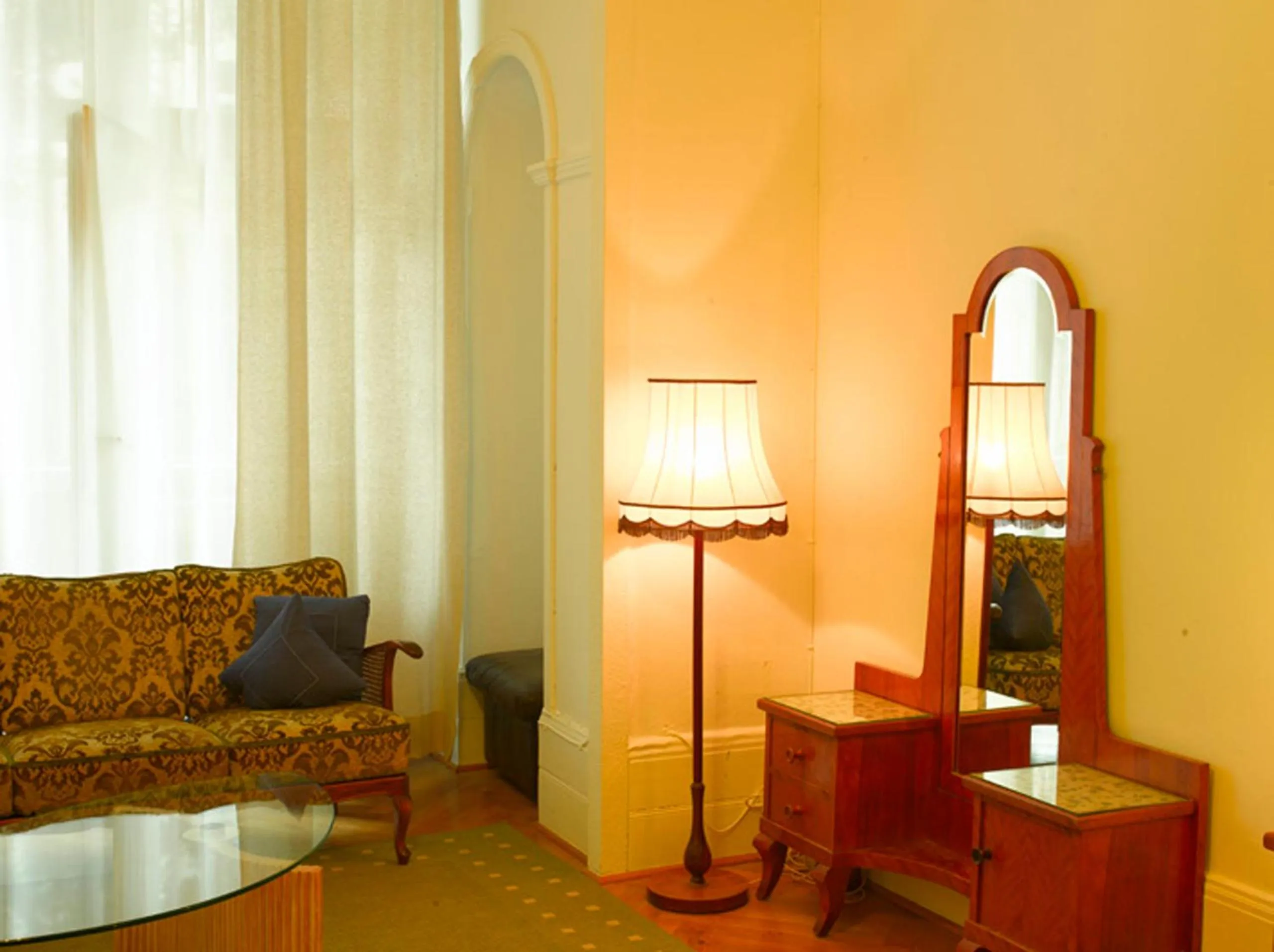 Photo of the whole room in Hotel Garni Kleist am Kurfürstendamm