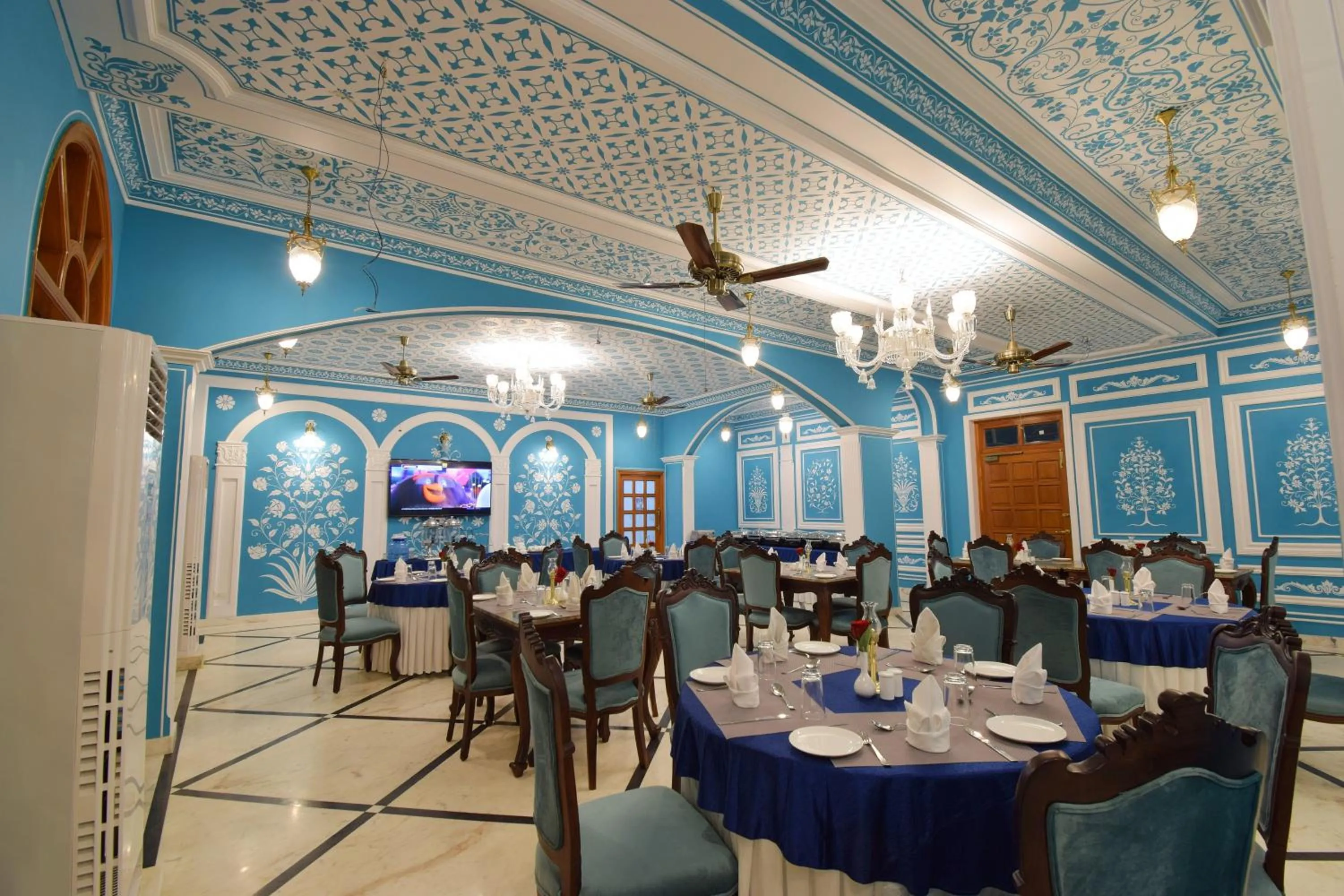 Restaurant/places to eat in Umaid Farm Resort- A Legancy Vintage Stay In Jaipur
