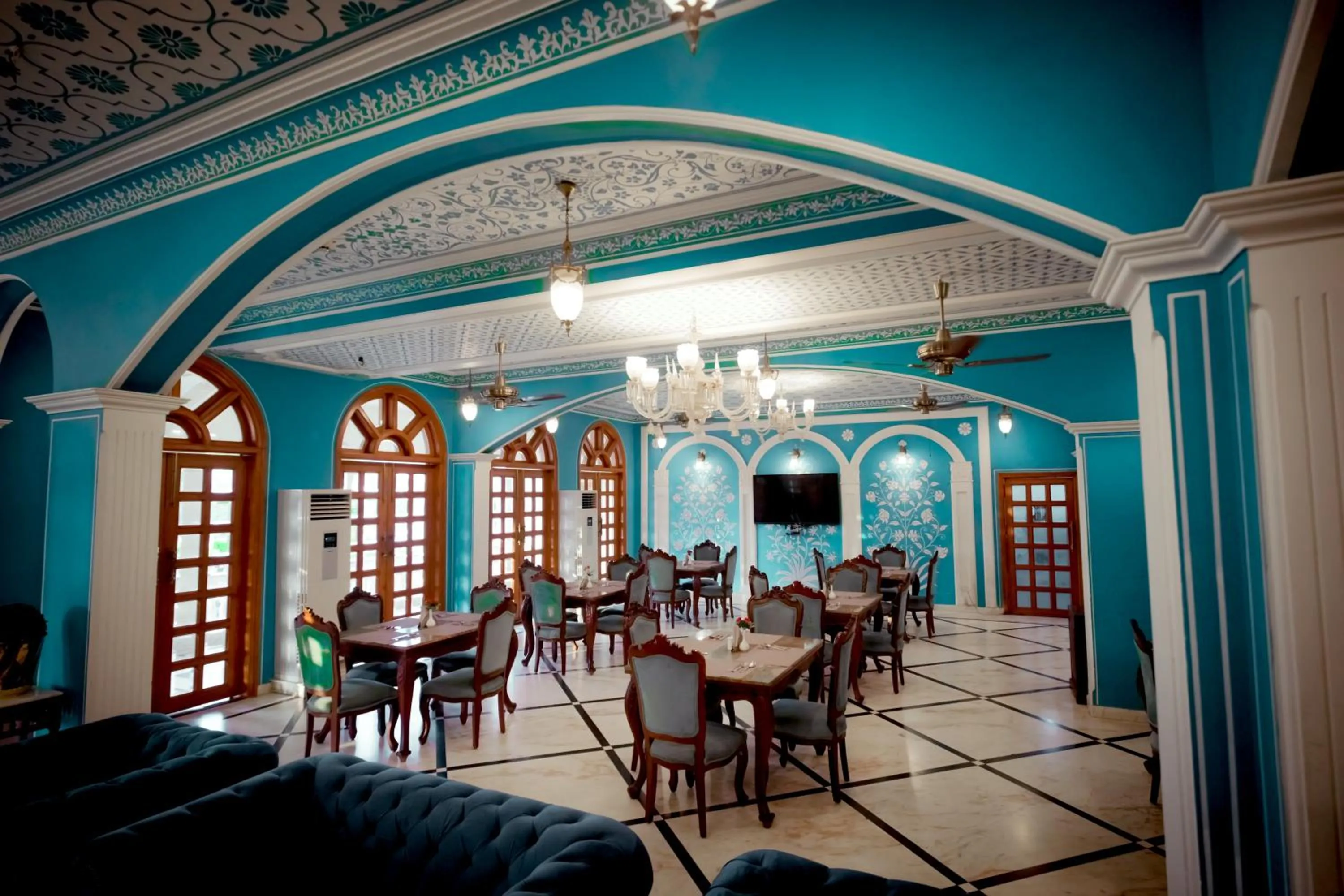 Restaurant/places to eat in Umaid Farm Resort- A Legancy Vintage Stay In Jaipur