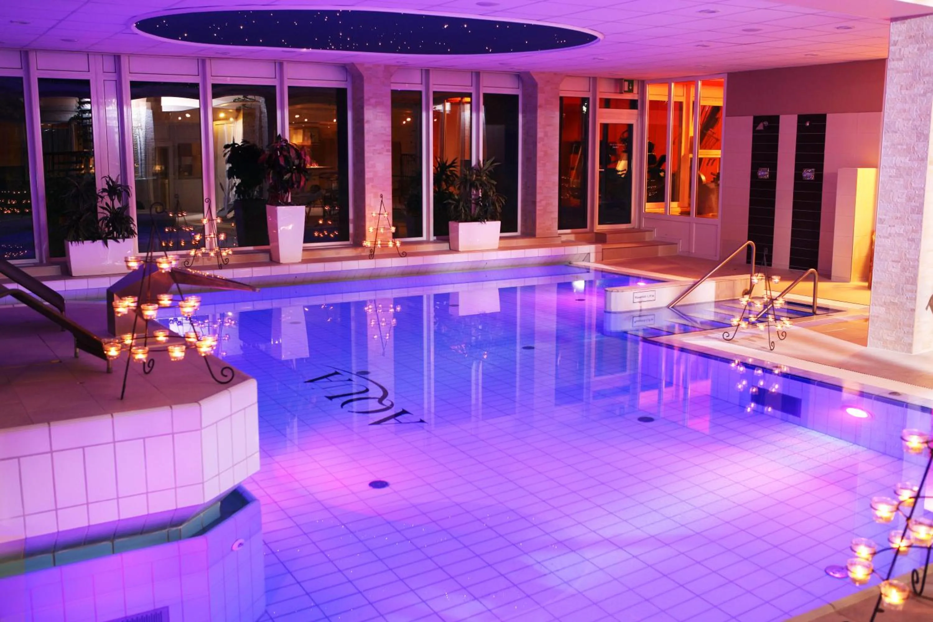 Swimming pool in Trihotel Rostock - Wellnesshotel Adults Only