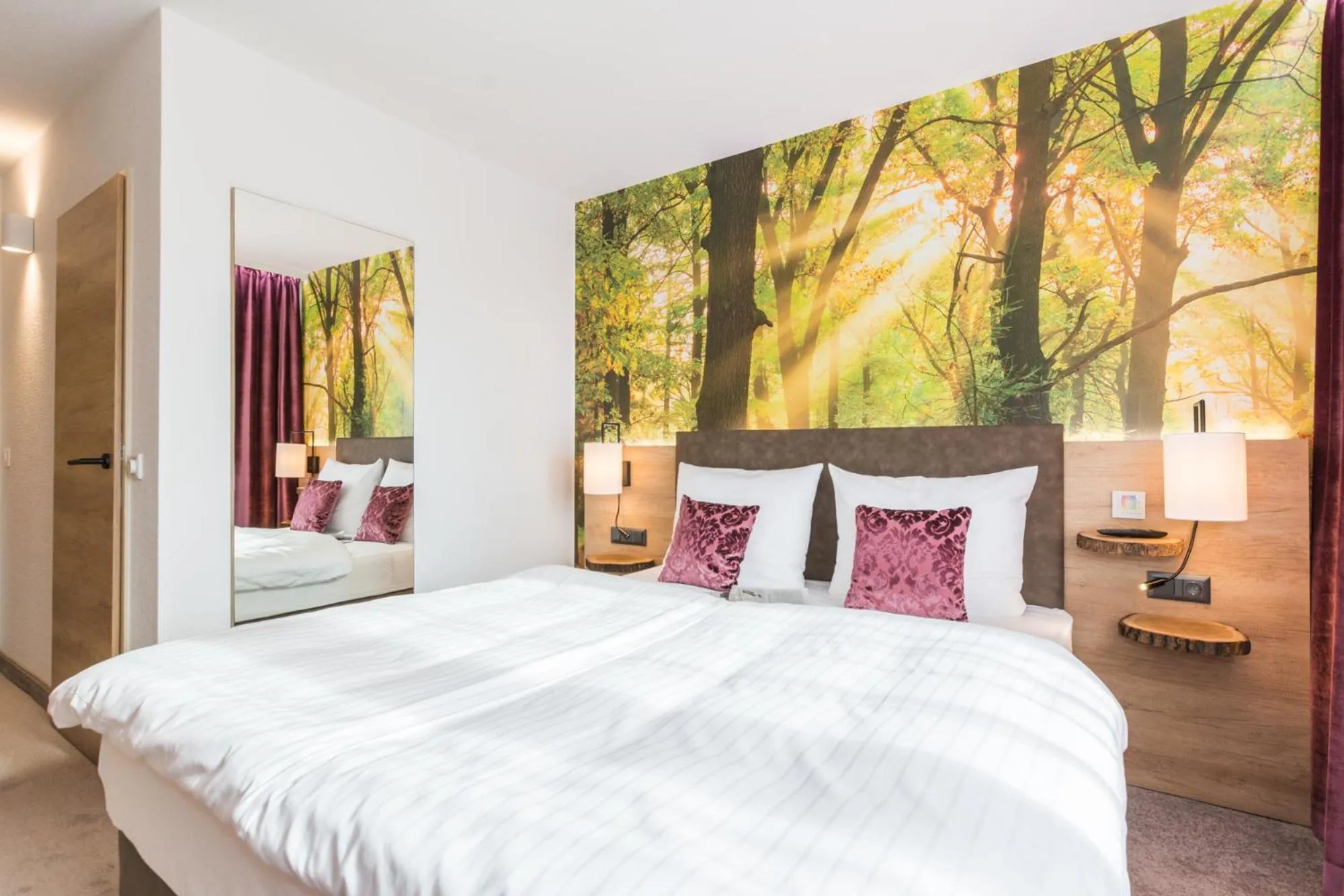 Photo of the whole room, Bed in Trihotel Rostock - Wellnesshotel Adults Only