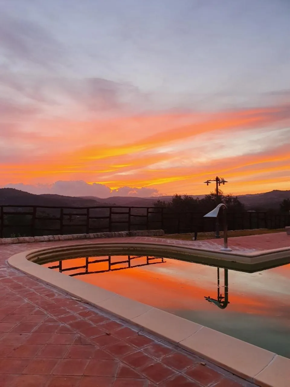 Swimming pool in Pantalica Ranch Agriturismo Siciliano