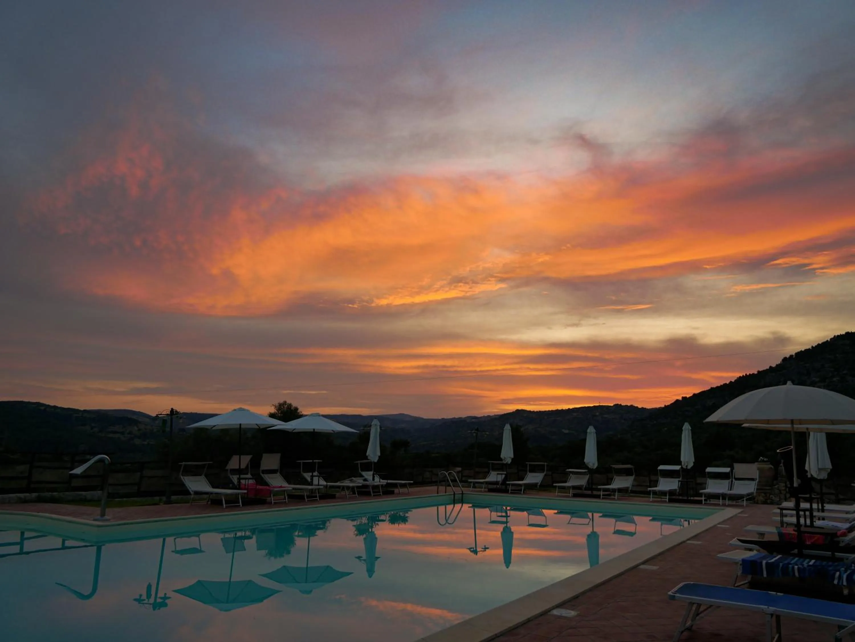 Swimming pool in Pantalica Ranch Agriturismo Siciliano