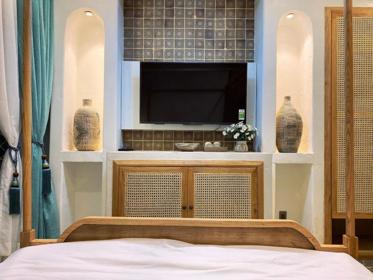 Bed in Hue Crown Boutique best hotel