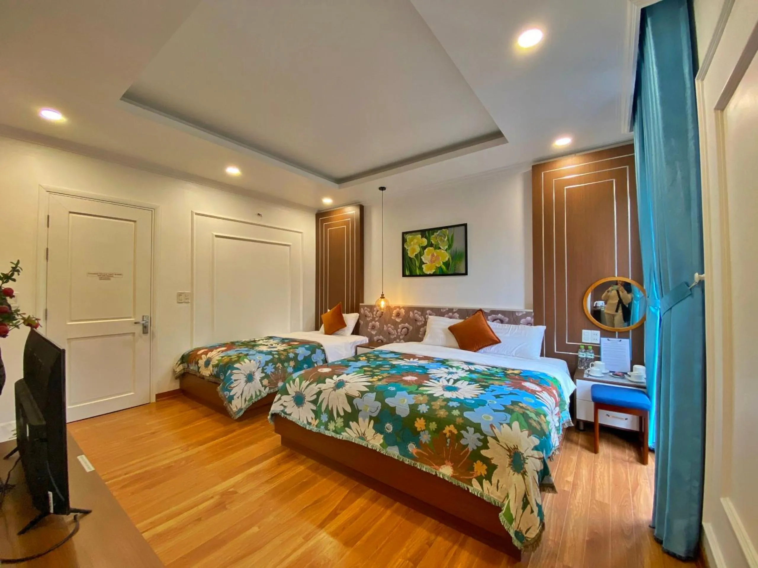 Bed in Hue Crown Boutique best hotel