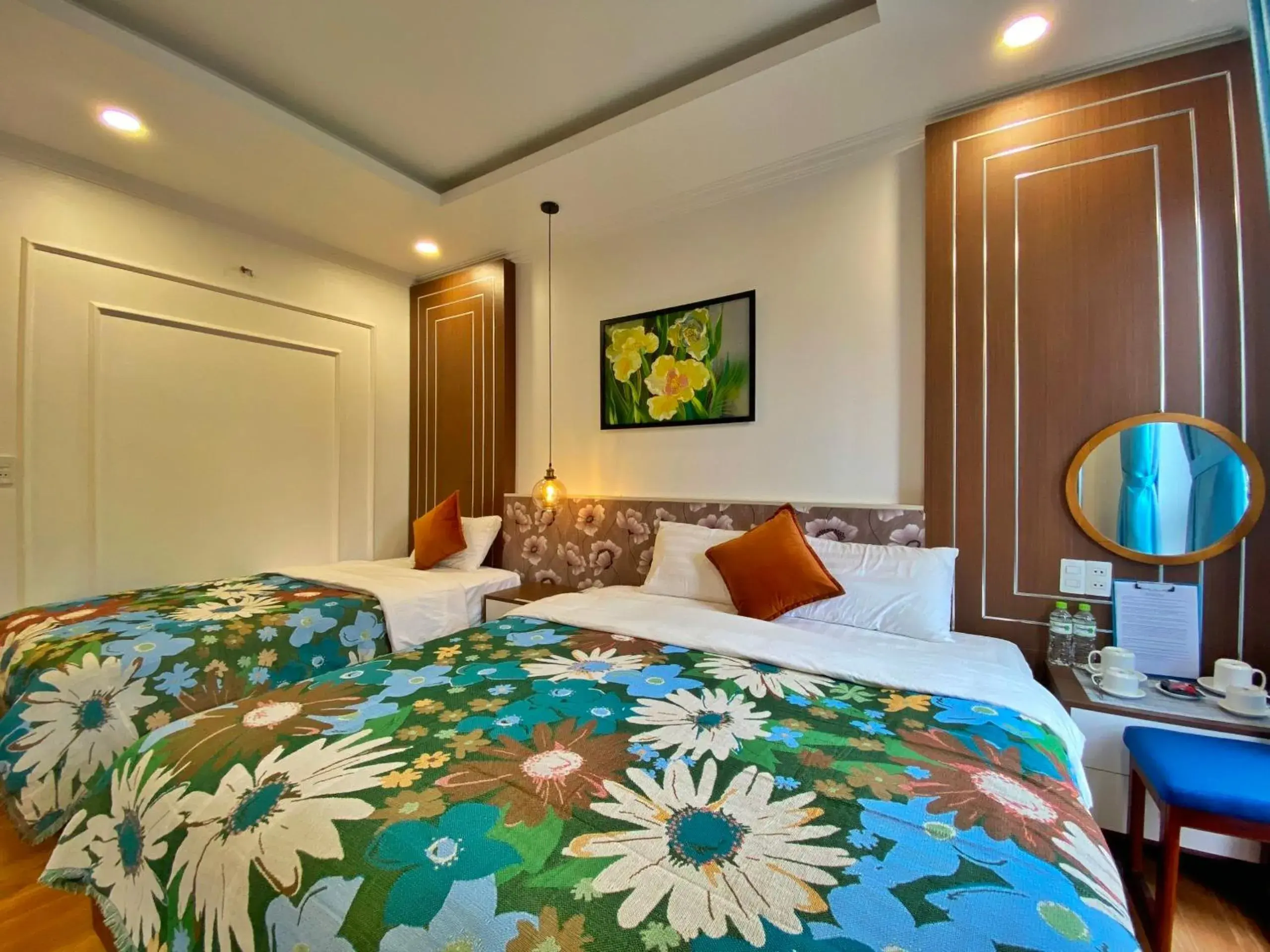 Standard Twin Room in Hue Crown Boutique best hotel Standard Twin Room in Hue Crown Boutique best hotel